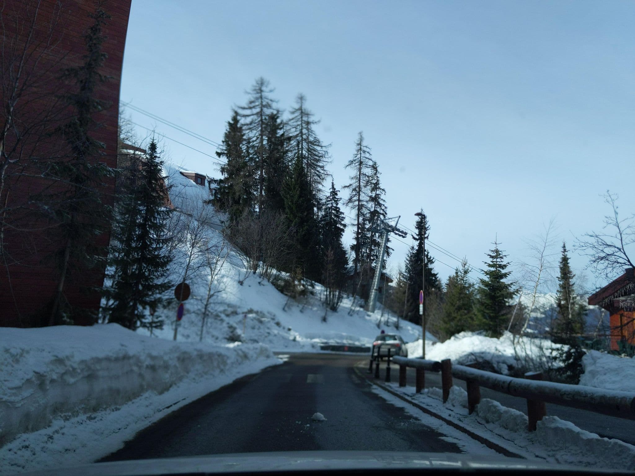 Street view near Les Villages Clubs du Soleil, Bourg-Saint-Maurice — © alexmodesto73 (CC BY-SA · Mapillary)