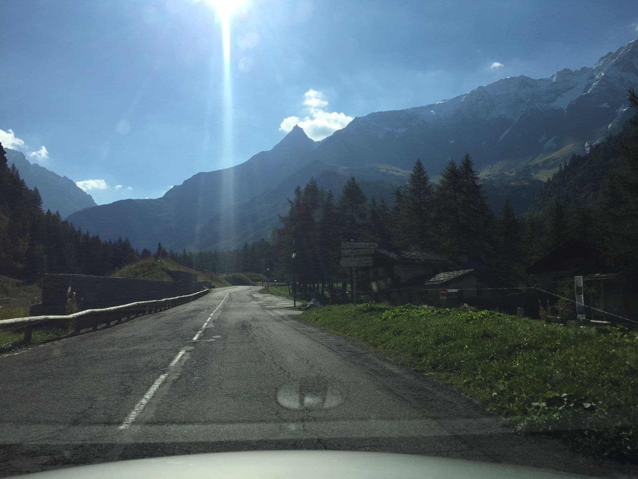 Street view near Les Chabottes, Belle-Plagne — © pgiraud (CC BY-SA · Mapillary)