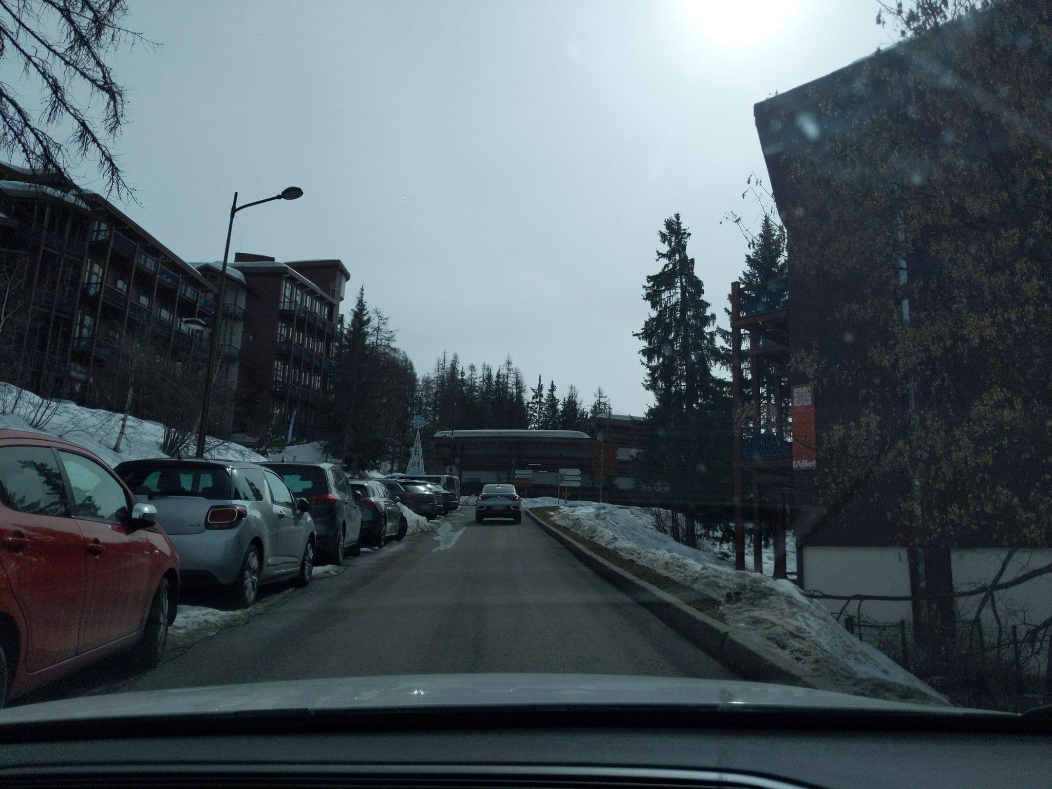 Street view near Alliet, Bourg-Saint-Maurice — © alexmodesto73 (CC BY-SA · Mapillary)