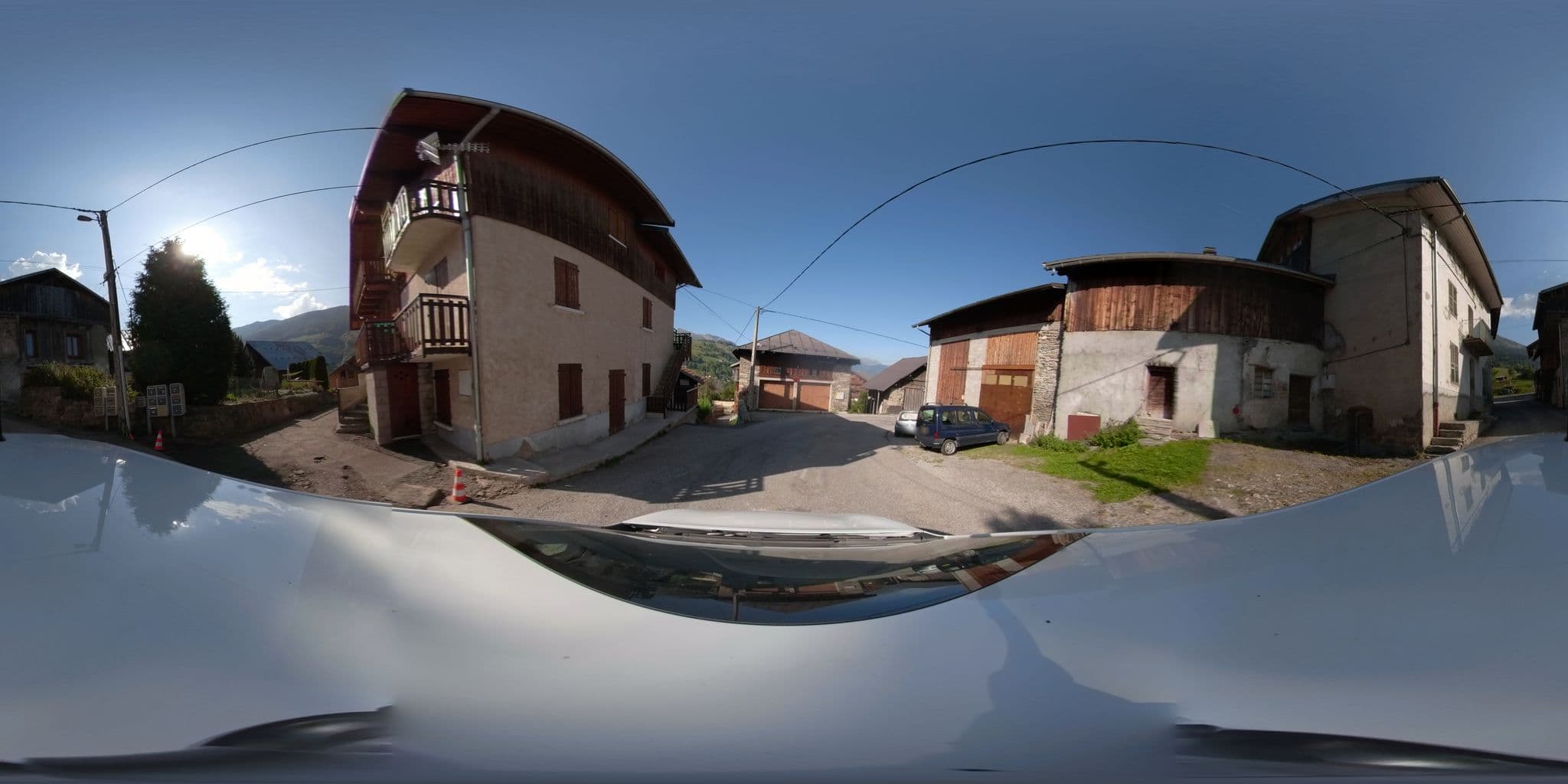 Street view near Le Chalet du Pré, Aigueblanche — © serfim_cit_y (CC BY-SA · Mapillary)