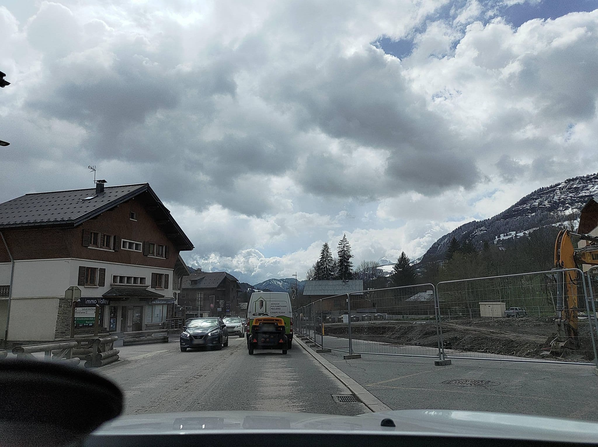 Street view near Odalys le Village, Praz-sur-Arly — © MatthieuF4FNE (CC BY-SA · Mapillary)