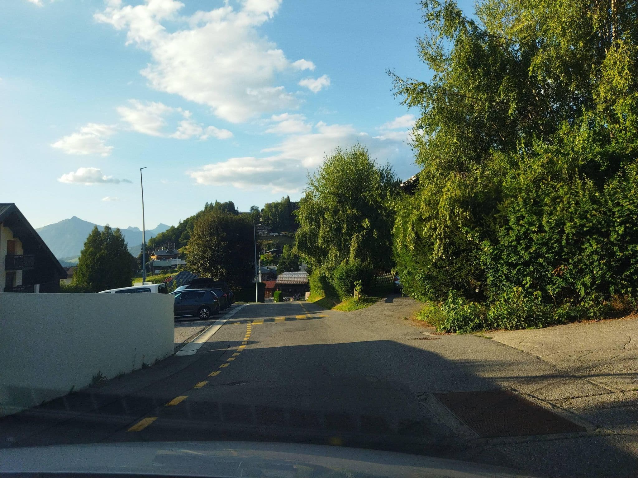 Street view near Village de Vacances les Flocons Verts, Magland — © QLFM (CC BY-SA · Mapillary)