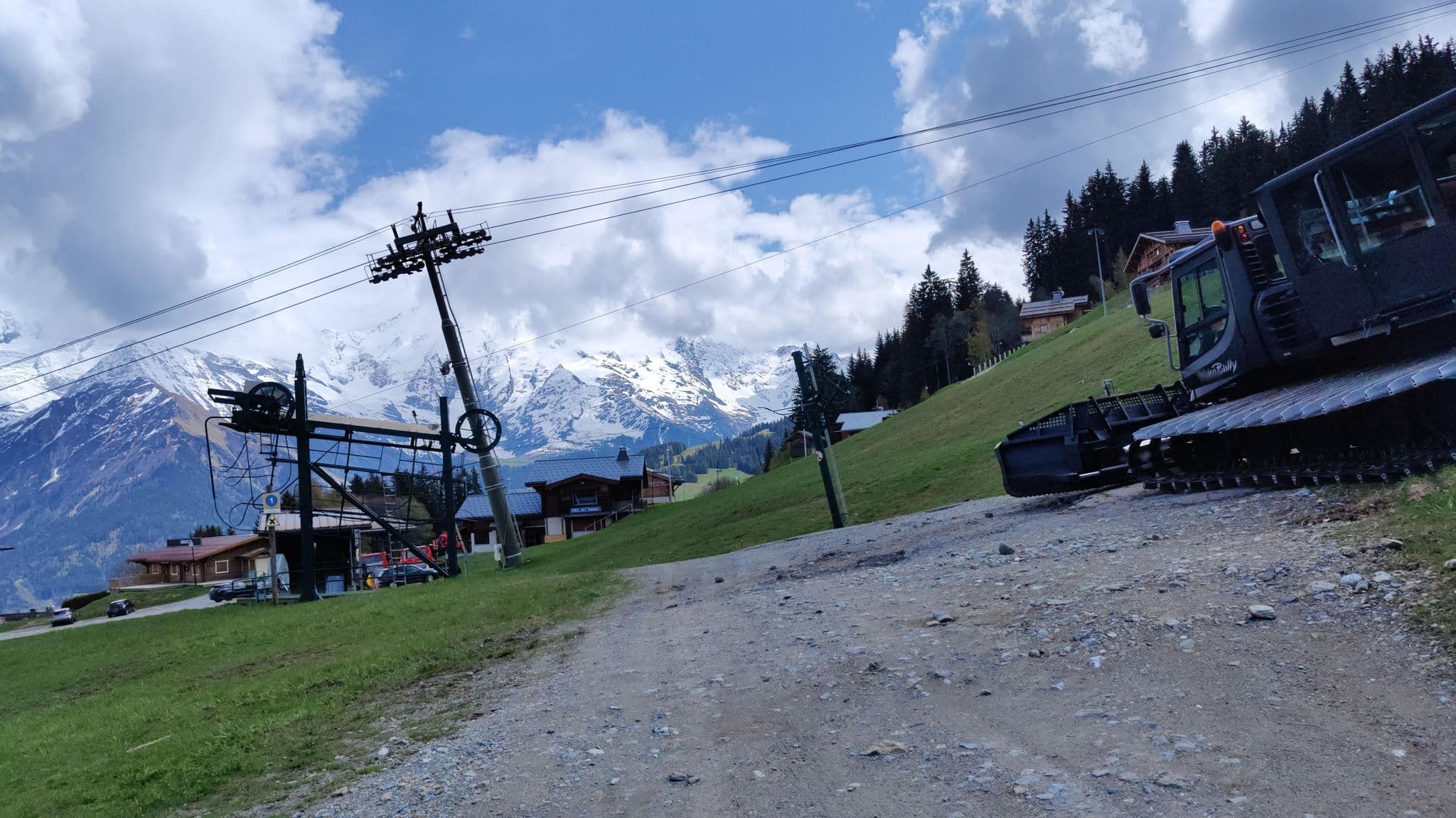 Street view near Bochatey et Cie, Saint-Gervais-les-Bains — © u4y0u (CC BY-SA · Mapillary)