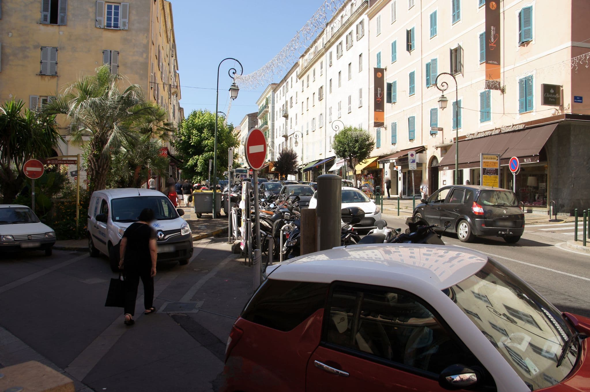 Street view near Résidence Kalliste, Ajaccio — © allefm (CC BY-SA · Mapillary)