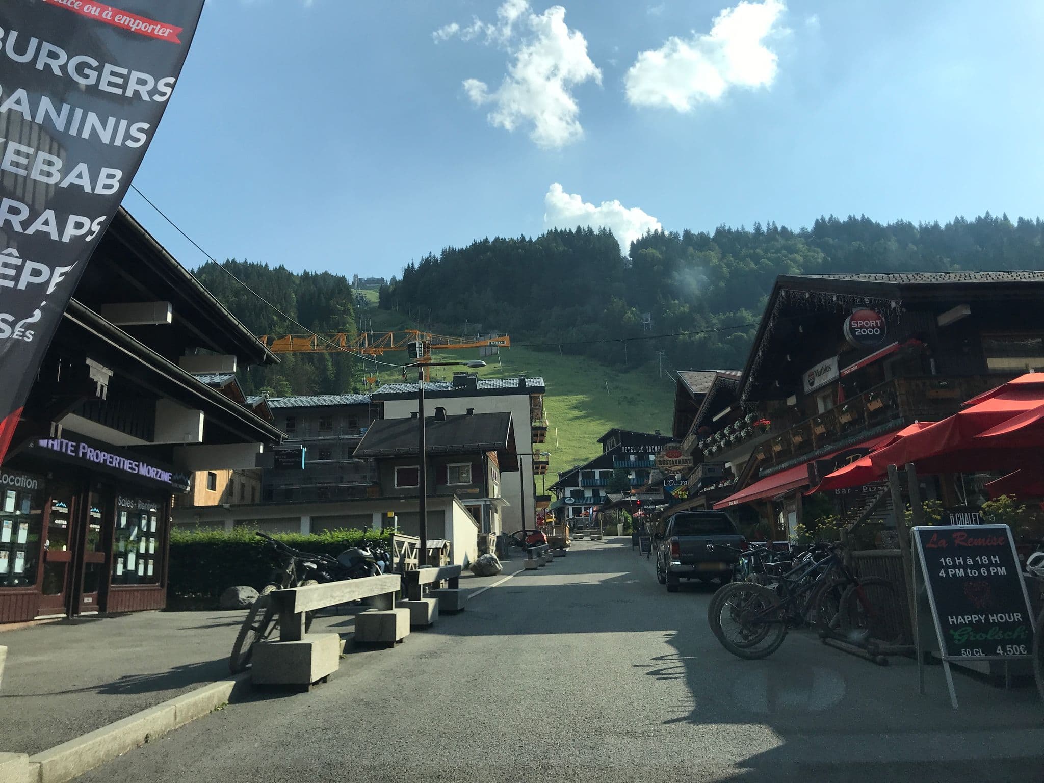Street view near Mountain High, Chalet Challender 24, Morzine, Morzine — © pgiraud (CC BY-SA · Mapillary)