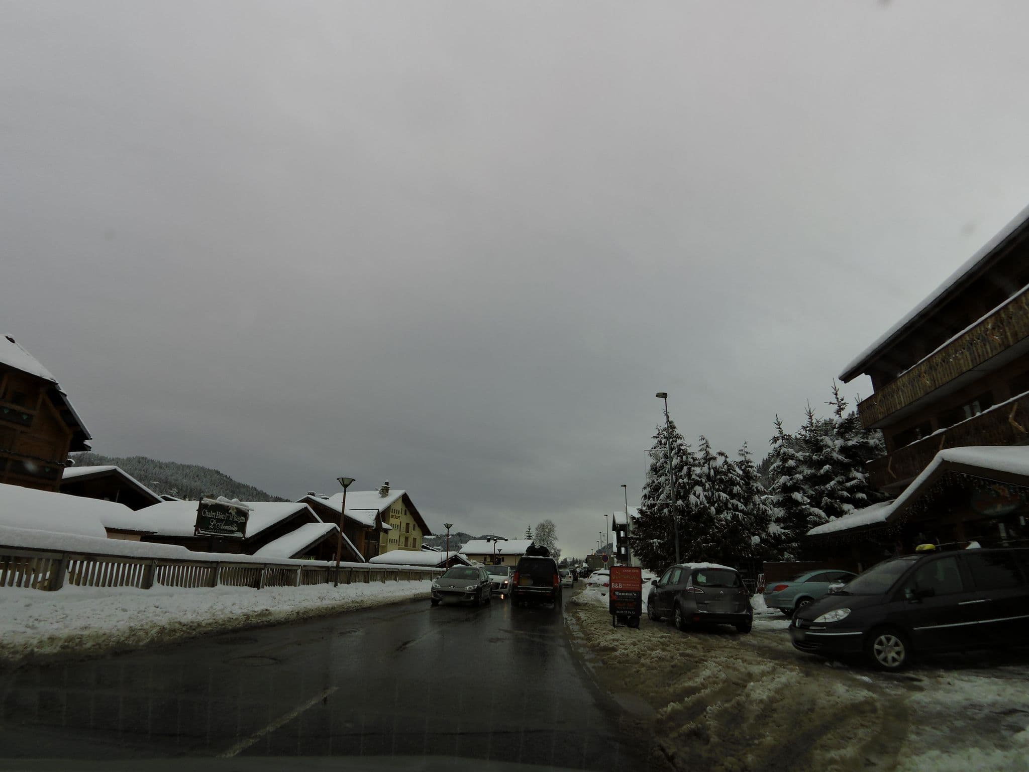 Street view near Hôtel le Boomerang, Les Gets — © legrandblond (CC BY-SA · Mapillary)