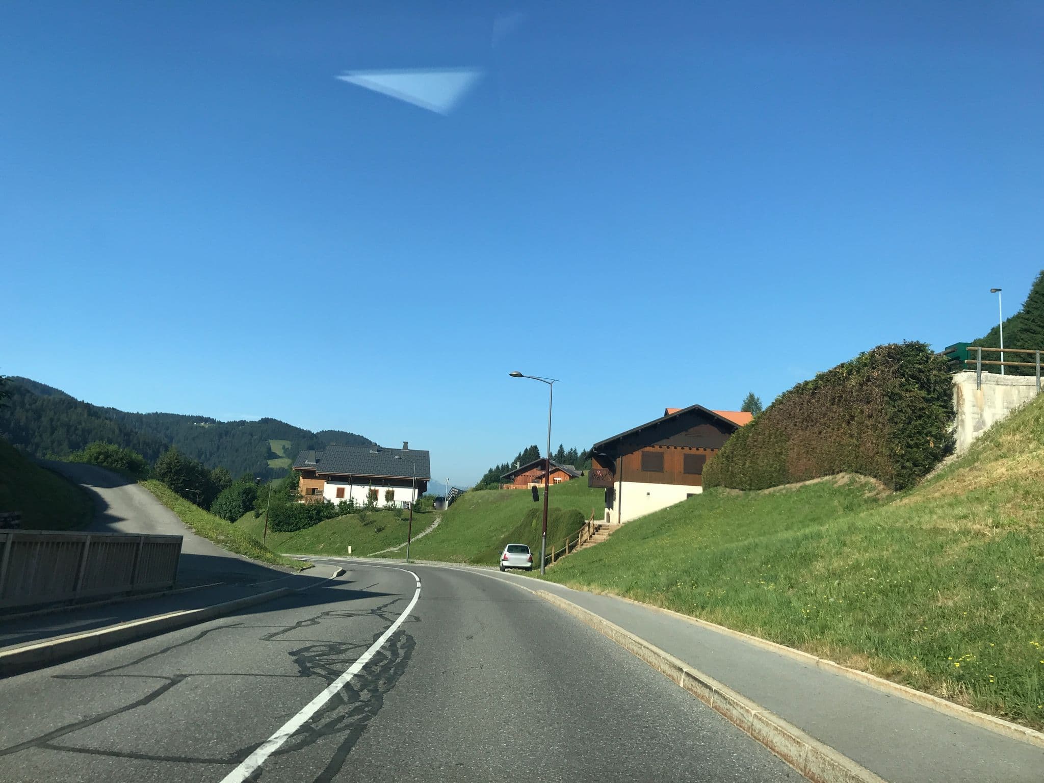 Street view near Chalet Virolet, Les Gets — © pgiraud (CC BY-SA · Mapillary)