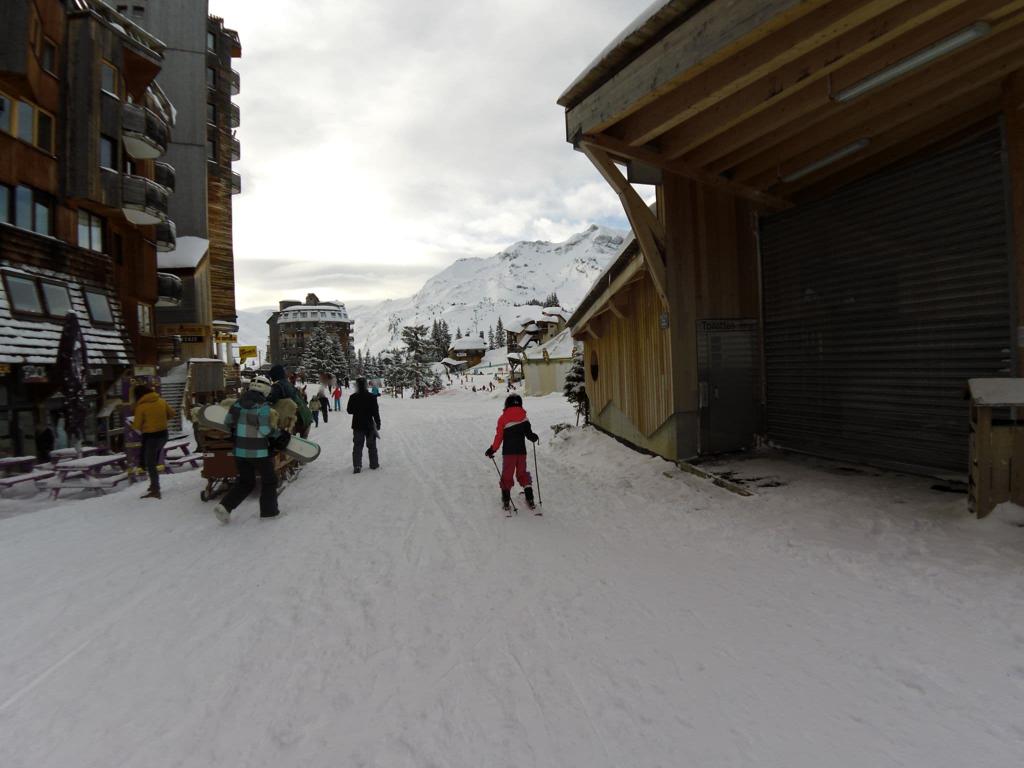 Street view near Résidence Pierre & Vacances Les Fontaines Blanches, Morzine — © legrandblond (CC BY-SA · Mapillary)