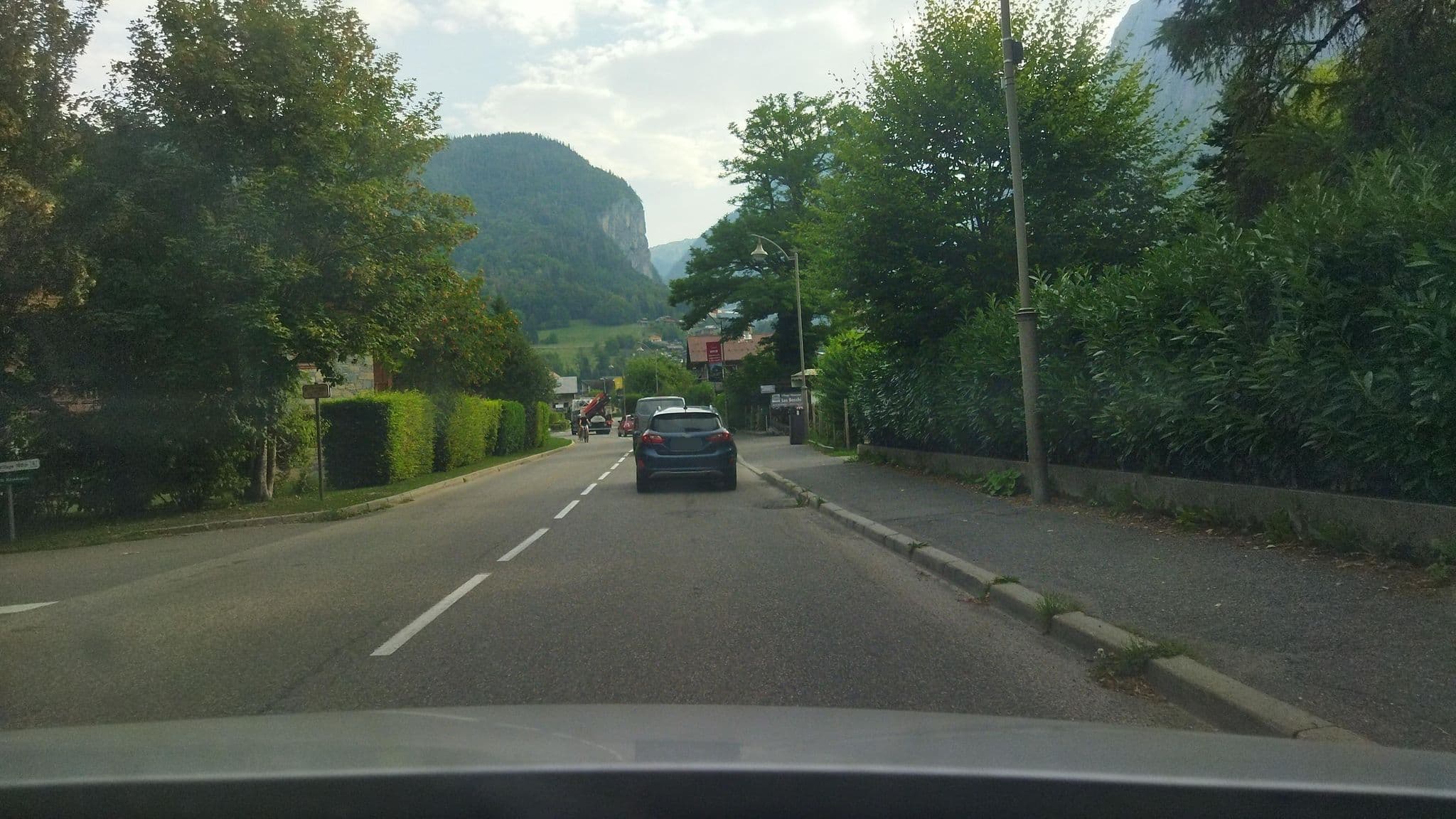 Street view near CGH Résidences & Spas la Reine des Prés, Samoëns — © QLFM (CC BY-SA · Mapillary)