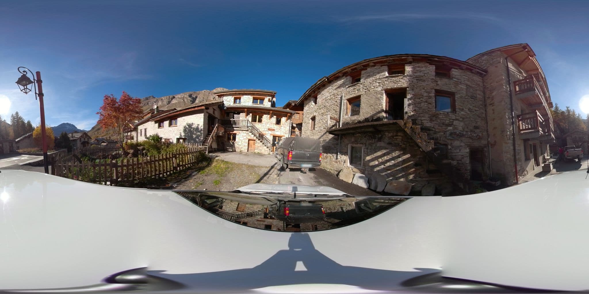 Street view near Hip Hideouts, Val-d'Isère — © serfim_cit_y (CC BY-SA · Mapillary)
