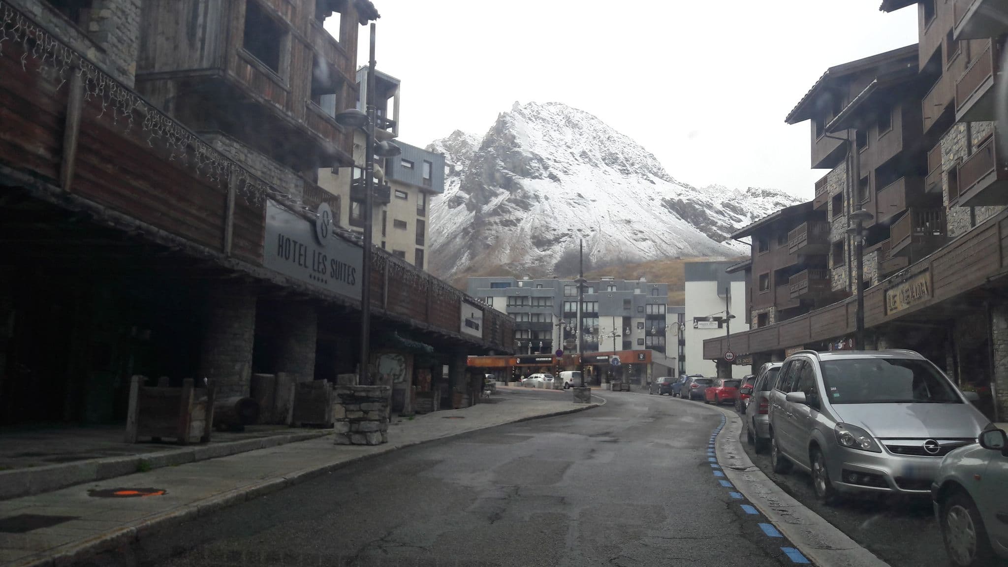 Street view near Suites du Nevada, Tignes — © alexmodesto73 (CC BY-SA · Mapillary)