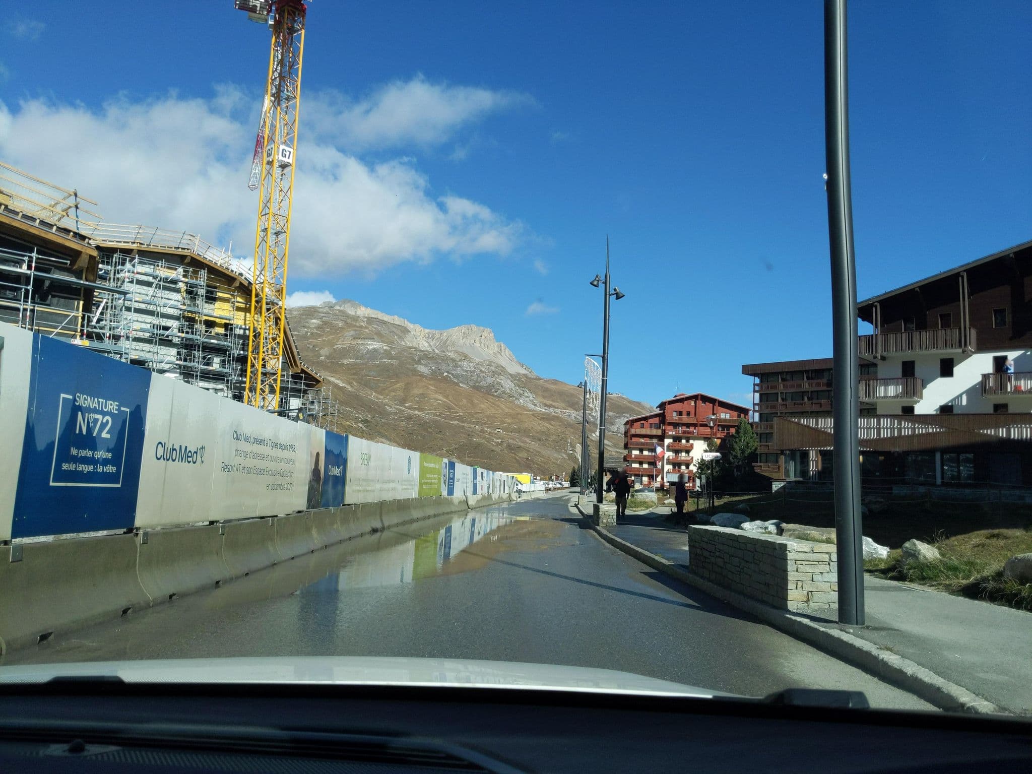 Street view near Odalys Chalet Alpina, Tignes — © alexmodesto73 (CC BY-SA · Mapillary)
