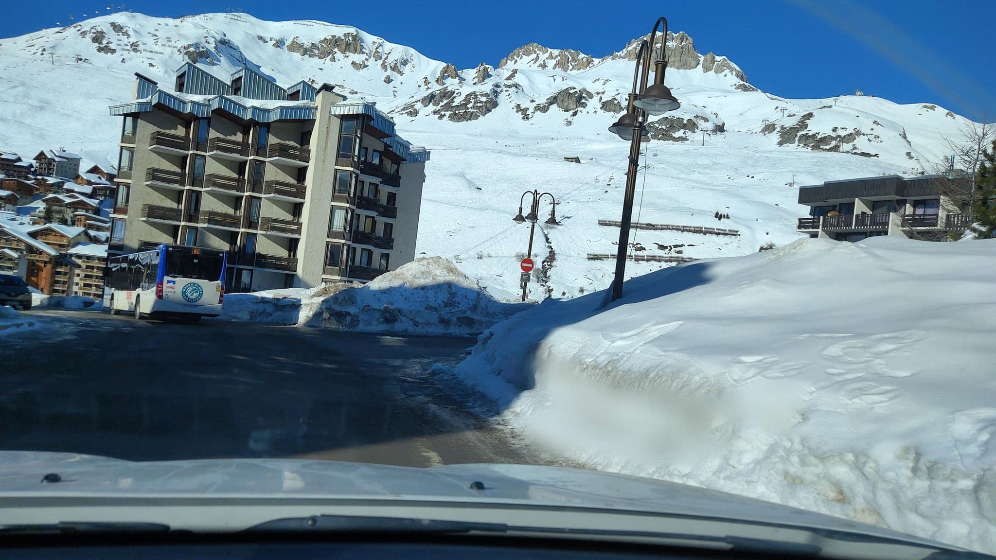 Street view near Chalet Neve, Tignes — © MatthieuF4FNE (CC BY-SA · Mapillary)