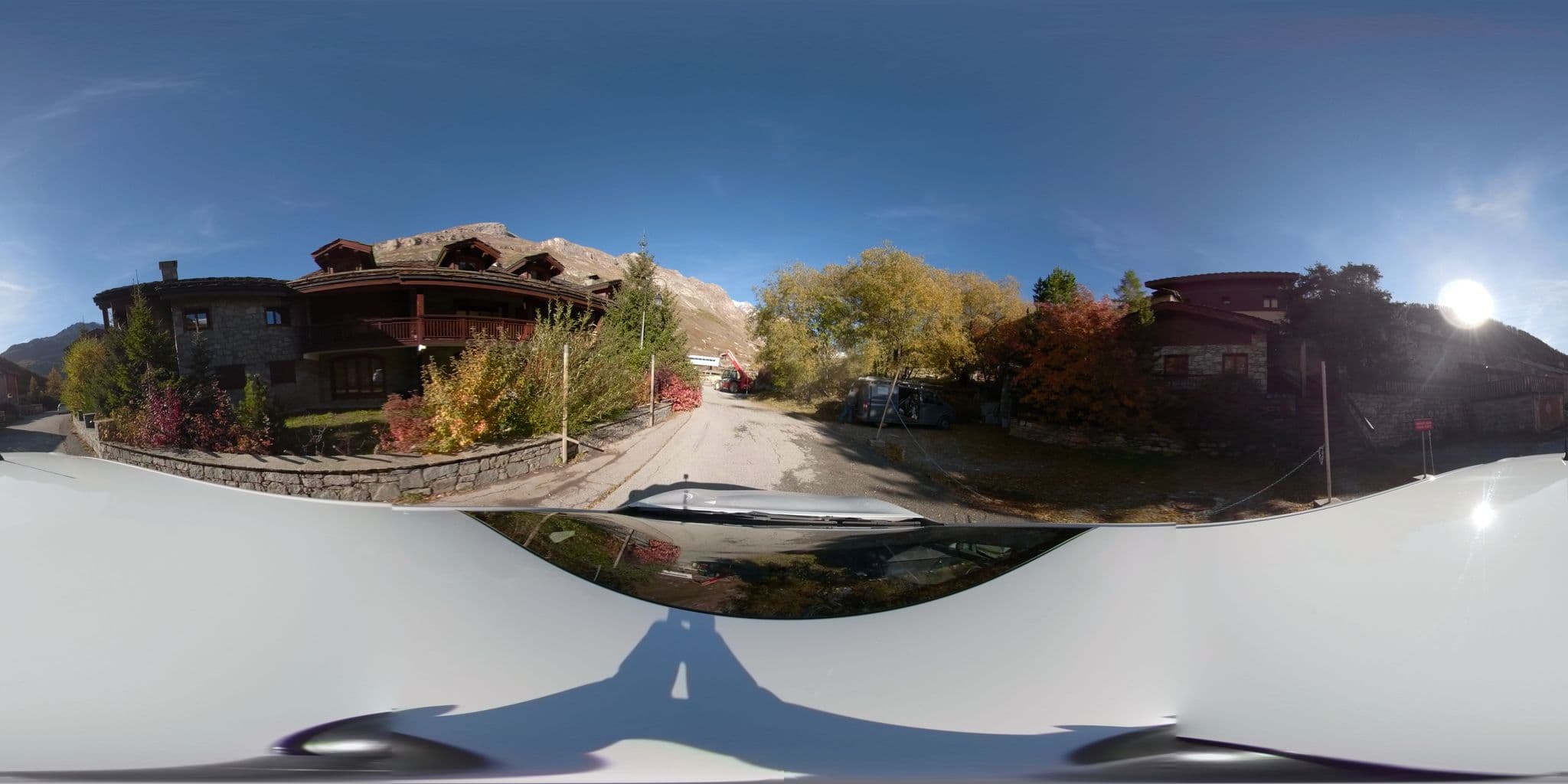 Street view near Chalet Neige, Val-d'Isère — © serfim_cit_y (CC BY-SA · Mapillary)