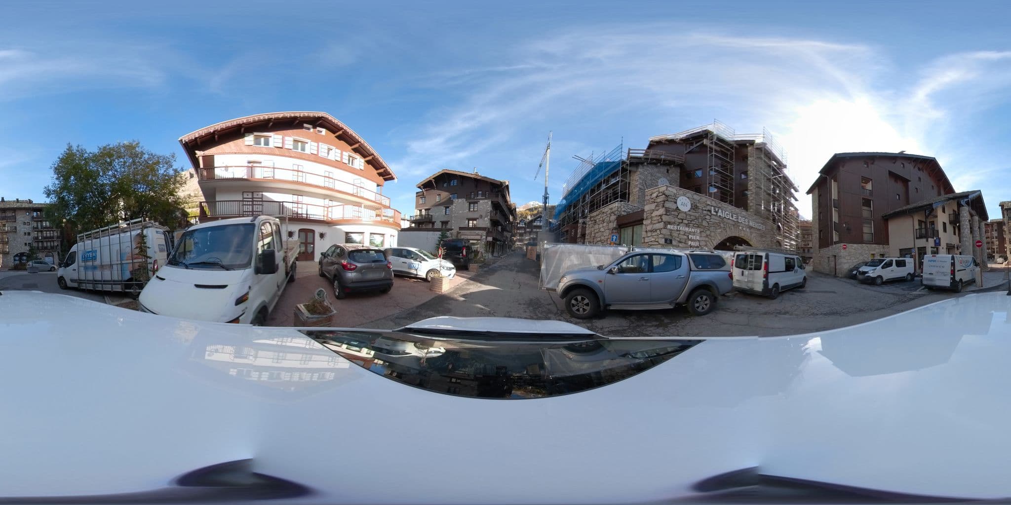 Street view near Hotel Ruitor, Val-d'Isère — © serfim_cit_y (CC BY-SA · Mapillary)