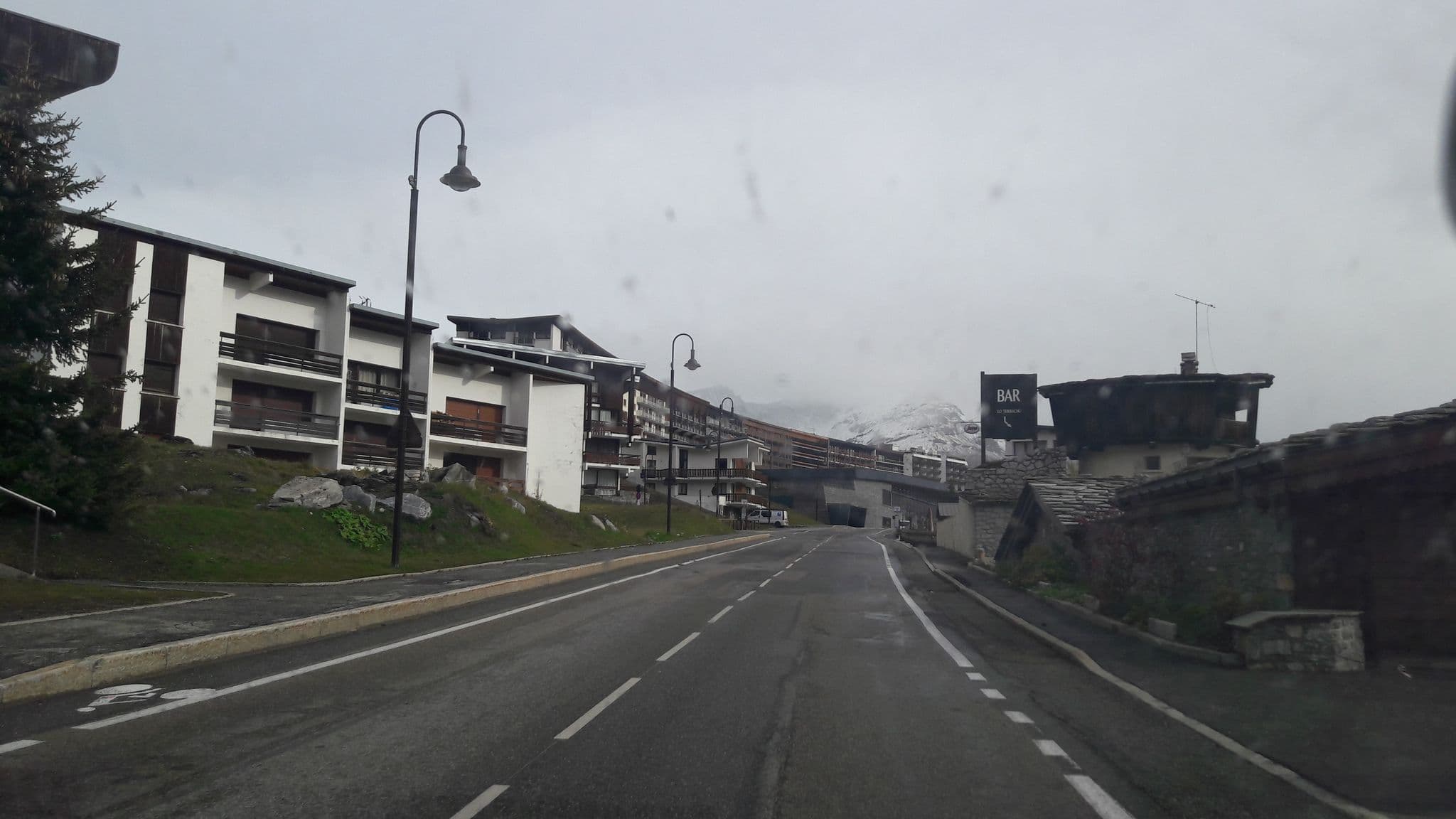 Street view near Chalet Caribou, Tignes — © alexmodesto73 (CC BY-SA · Mapillary)