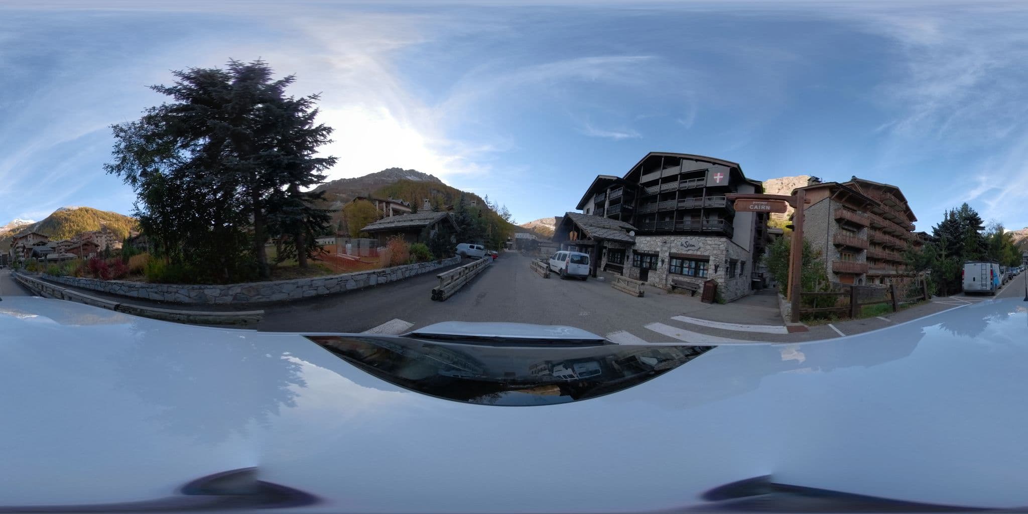 Street view near Le Kern, Val-d'Isère — © serfim_cit_y (CC BY-SA · Mapillary)