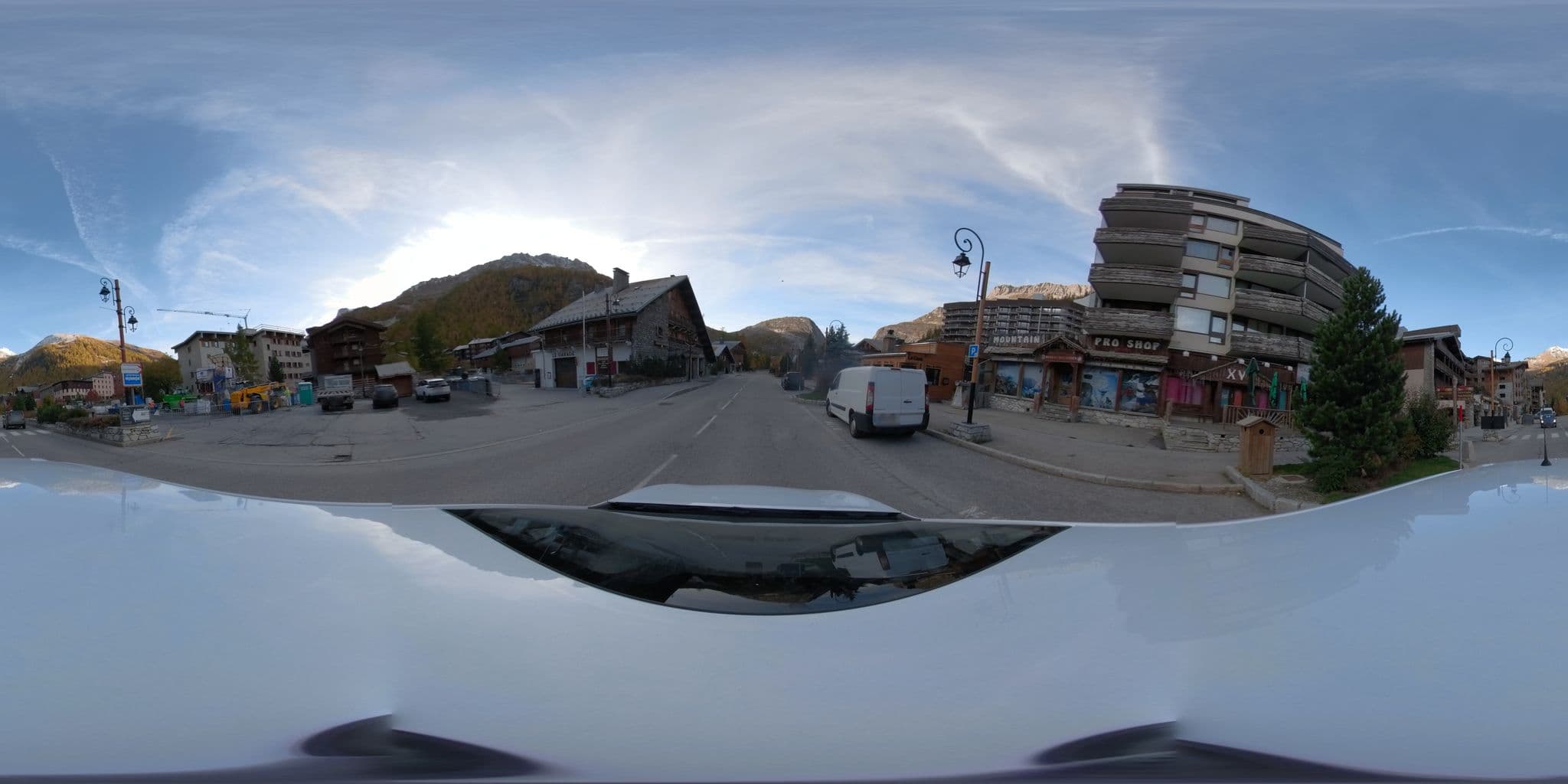 Street view near Résidence les Cîmes, Val-d'Isère — © serfim_cit_y (CC BY-SA · Mapillary)