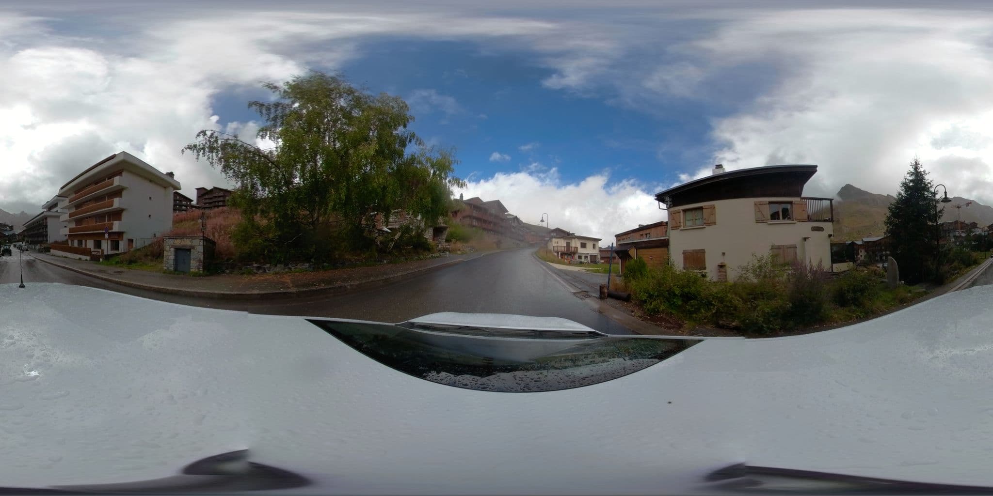 Street view near Alp'Hôtel, Tignes — © serfim_cit_y (CC BY-SA · Mapillary)