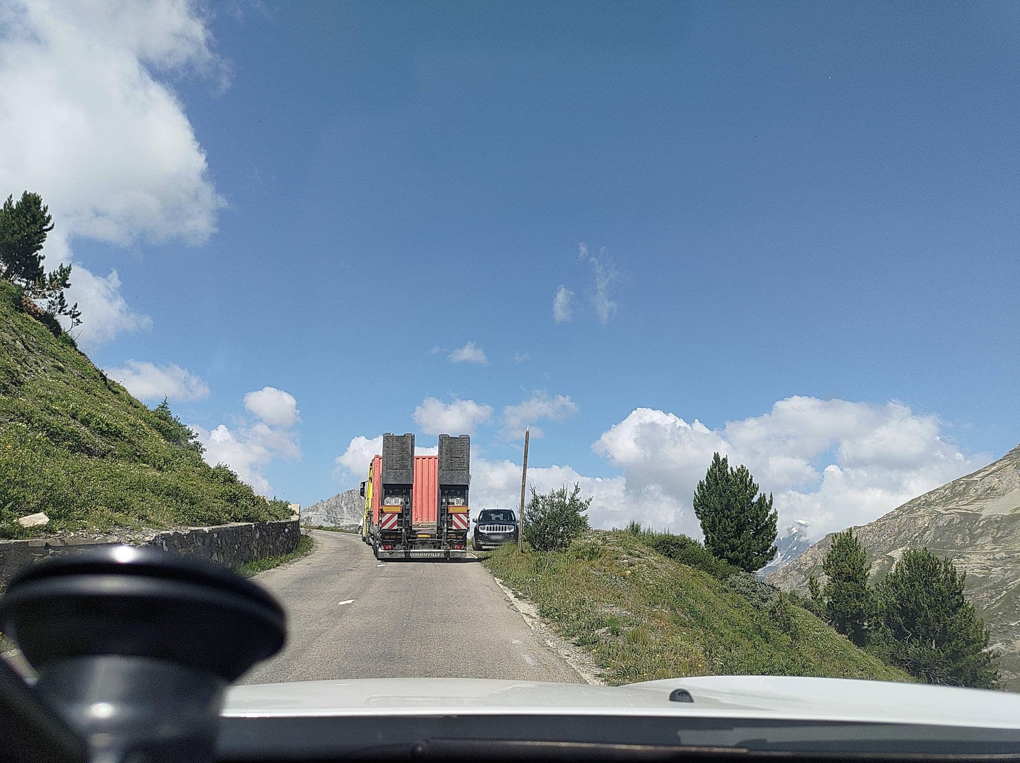 Street view near Hôtel Tsanteleina, Val-d'Isère — © MatthieuF4FNE (CC BY-SA · Mapillary)