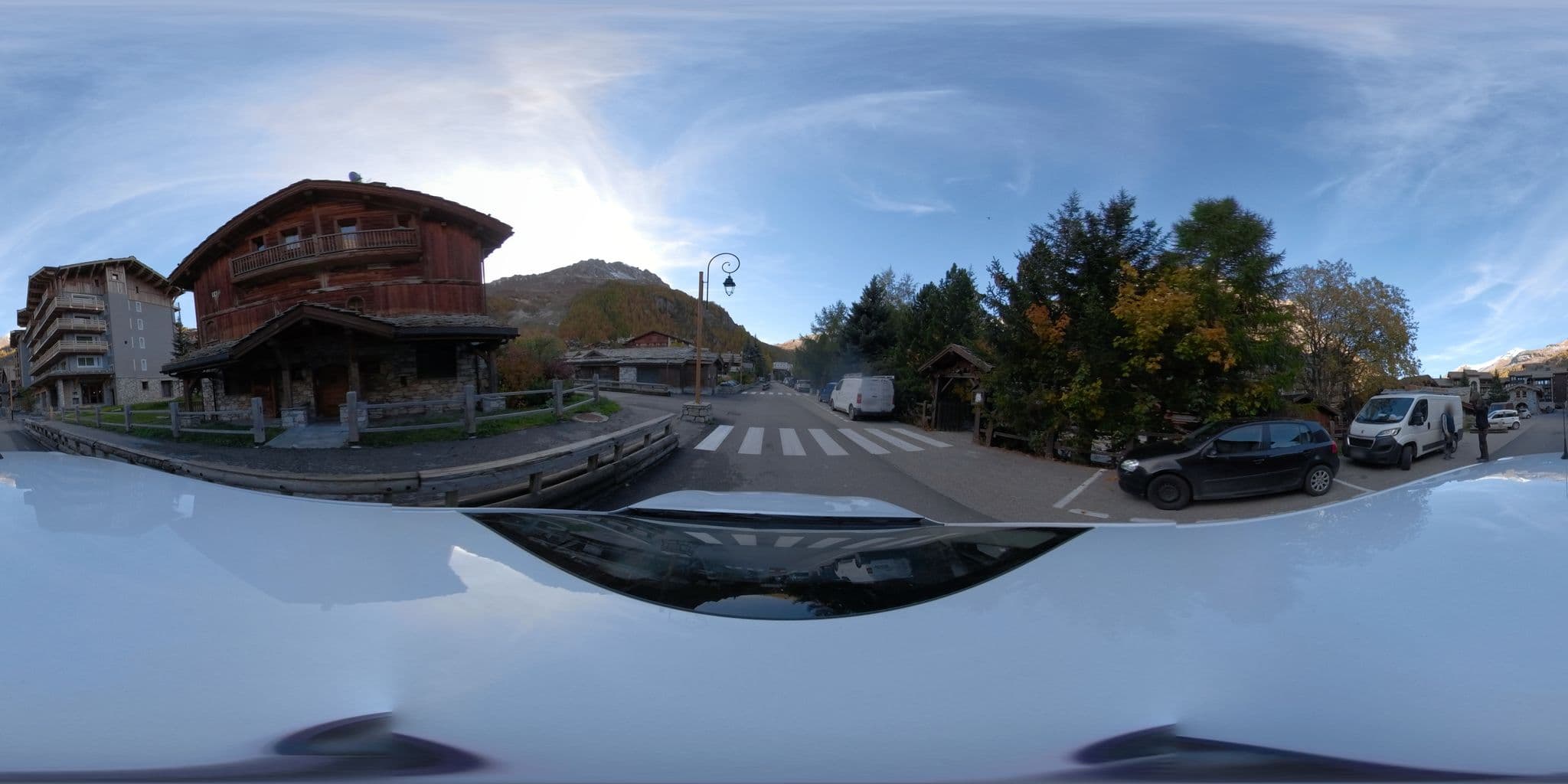 Street view near Mercure Val d'Isere, Val-d'Isère — © serfim_cit_y (CC BY-SA · Mapillary)