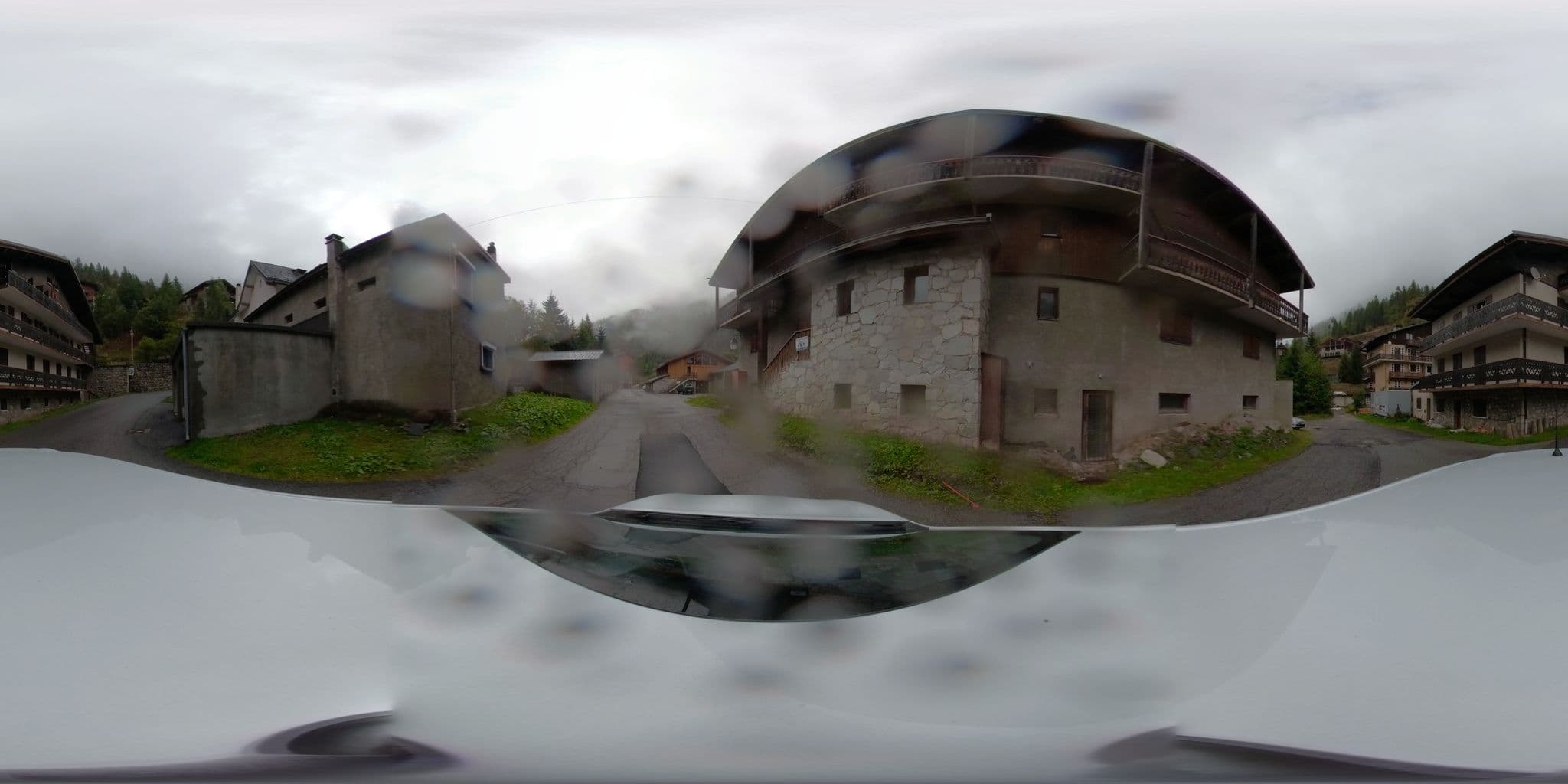 Street view near Tetras Lodge, Tignes — © serfim_cit_y (CC BY-SA · Mapillary)
