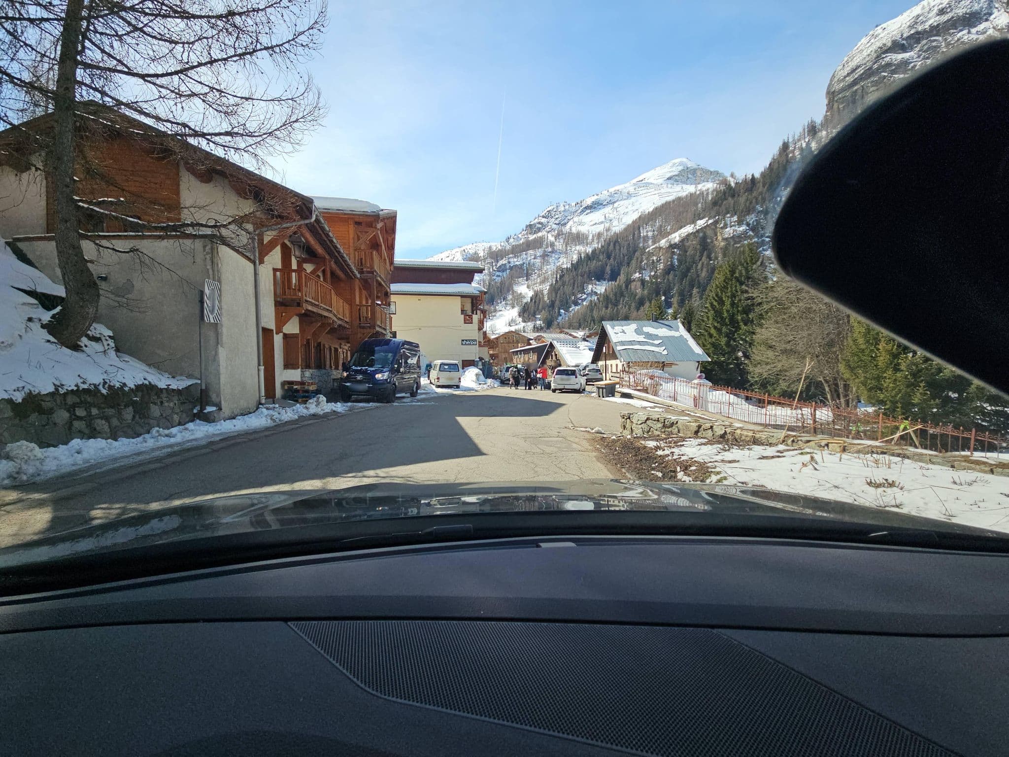 Street view near Mountain Adventure Camps, Tignes — © toho (CC BY-SA · Mapillary)
