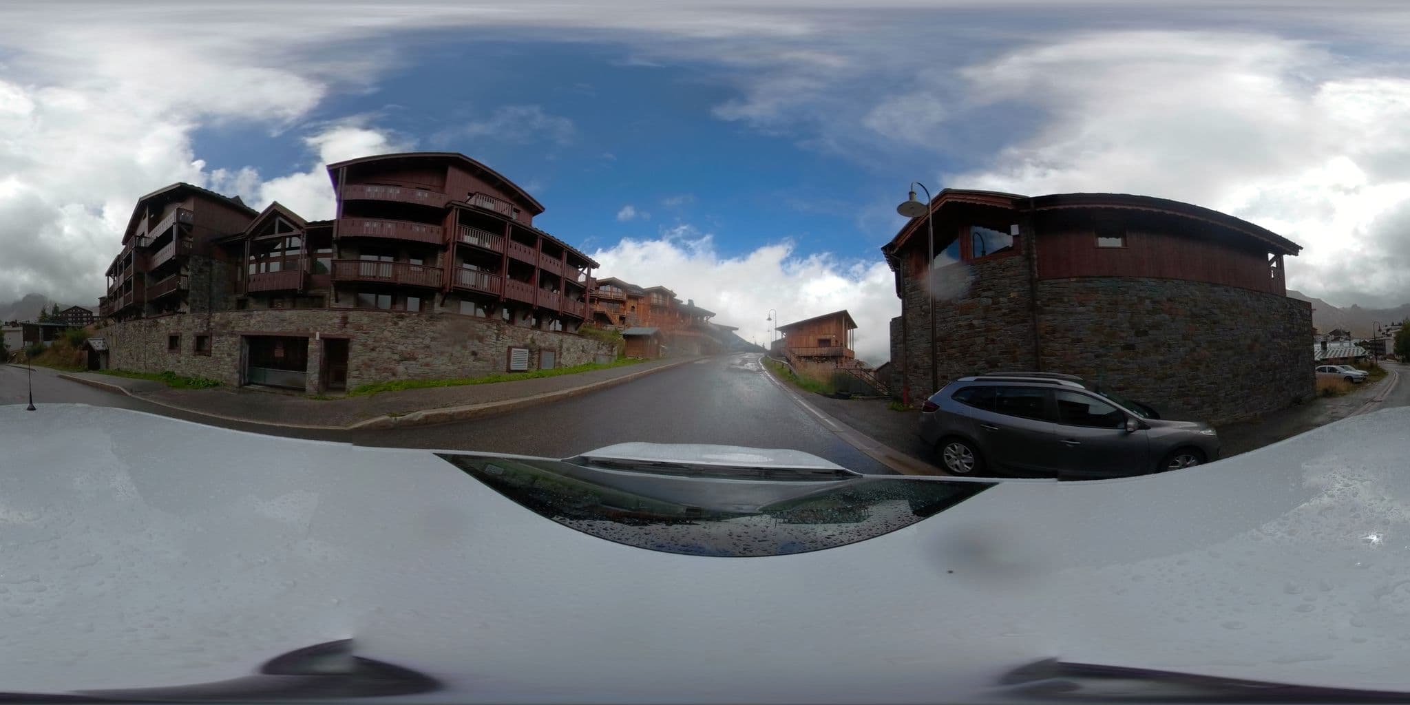 Street view near Room 406, Tignes — © serfim_cit_y (CC BY-SA · Mapillary)