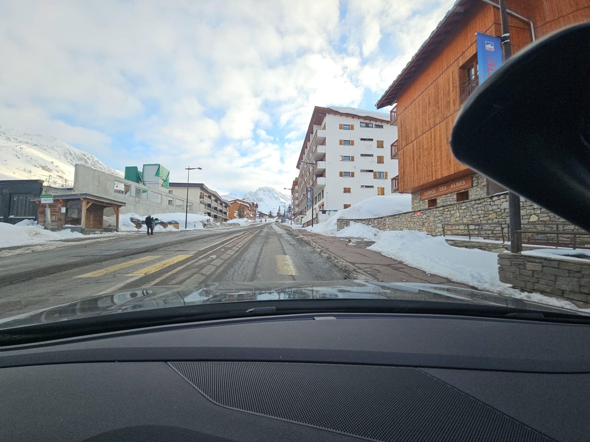 Street view near Cap'vacances, Tignes — © toho (CC BY-SA · Mapillary)