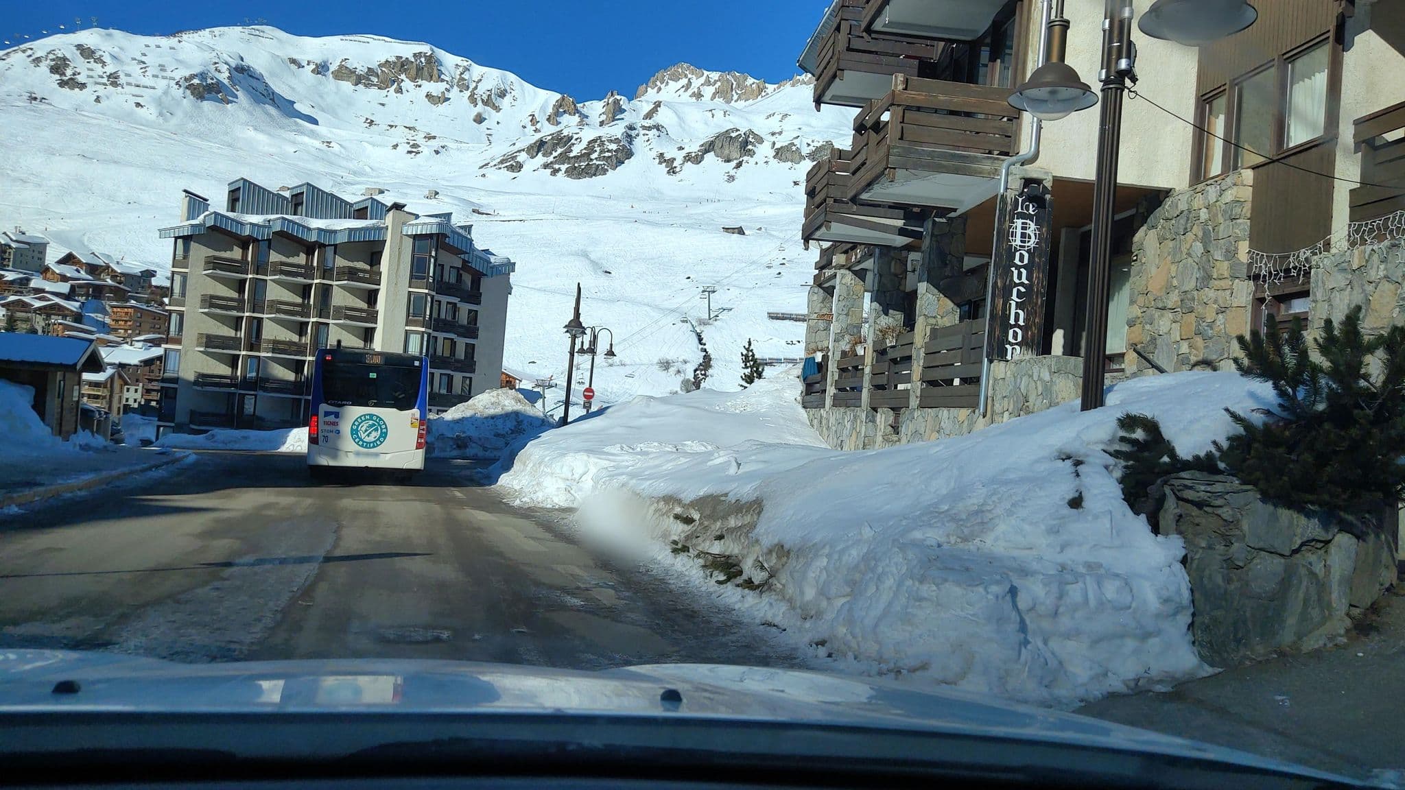 Street view near Hameau de Tovière, Tignes — © MatthieuF4FNE (CC BY-SA · Mapillary)