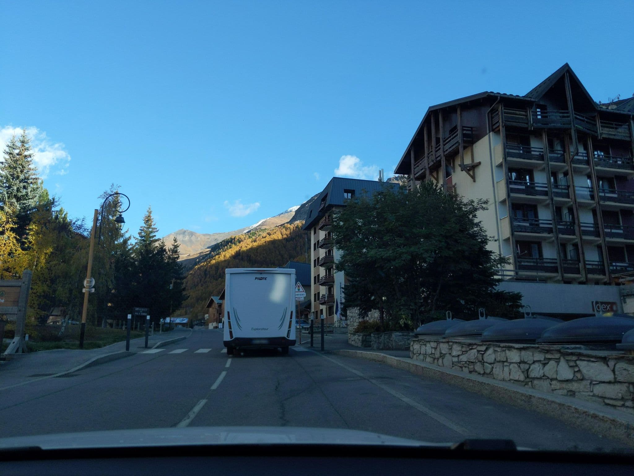 Street view near Lodge Hôtel, Val-d'Isère — © alexmodesto73 (CC BY-SA · Mapillary)