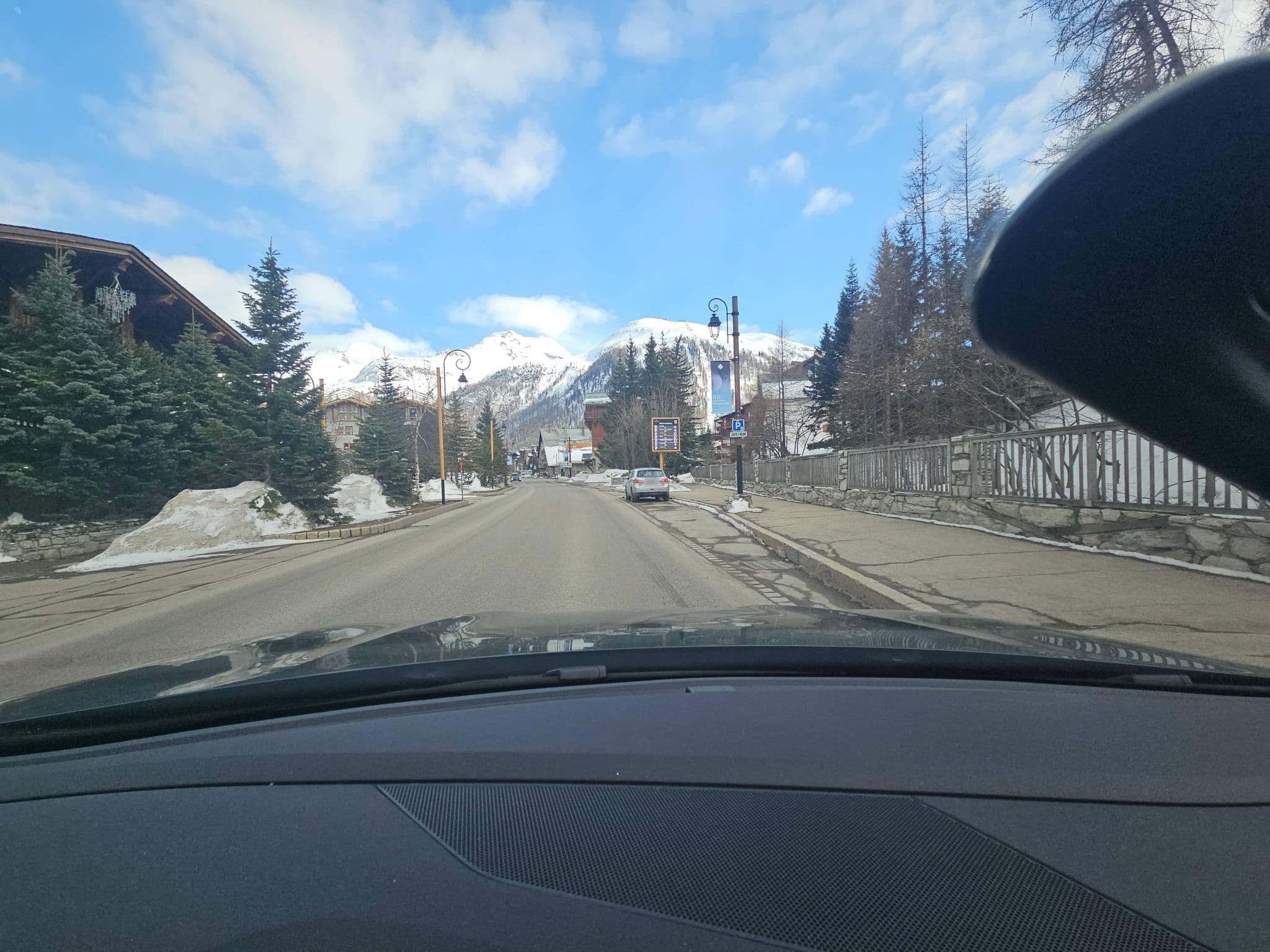Street view near Hotel Les Ducs De Savoie, Val-d'Isère — © toho (CC BY-SA · Mapillary)
