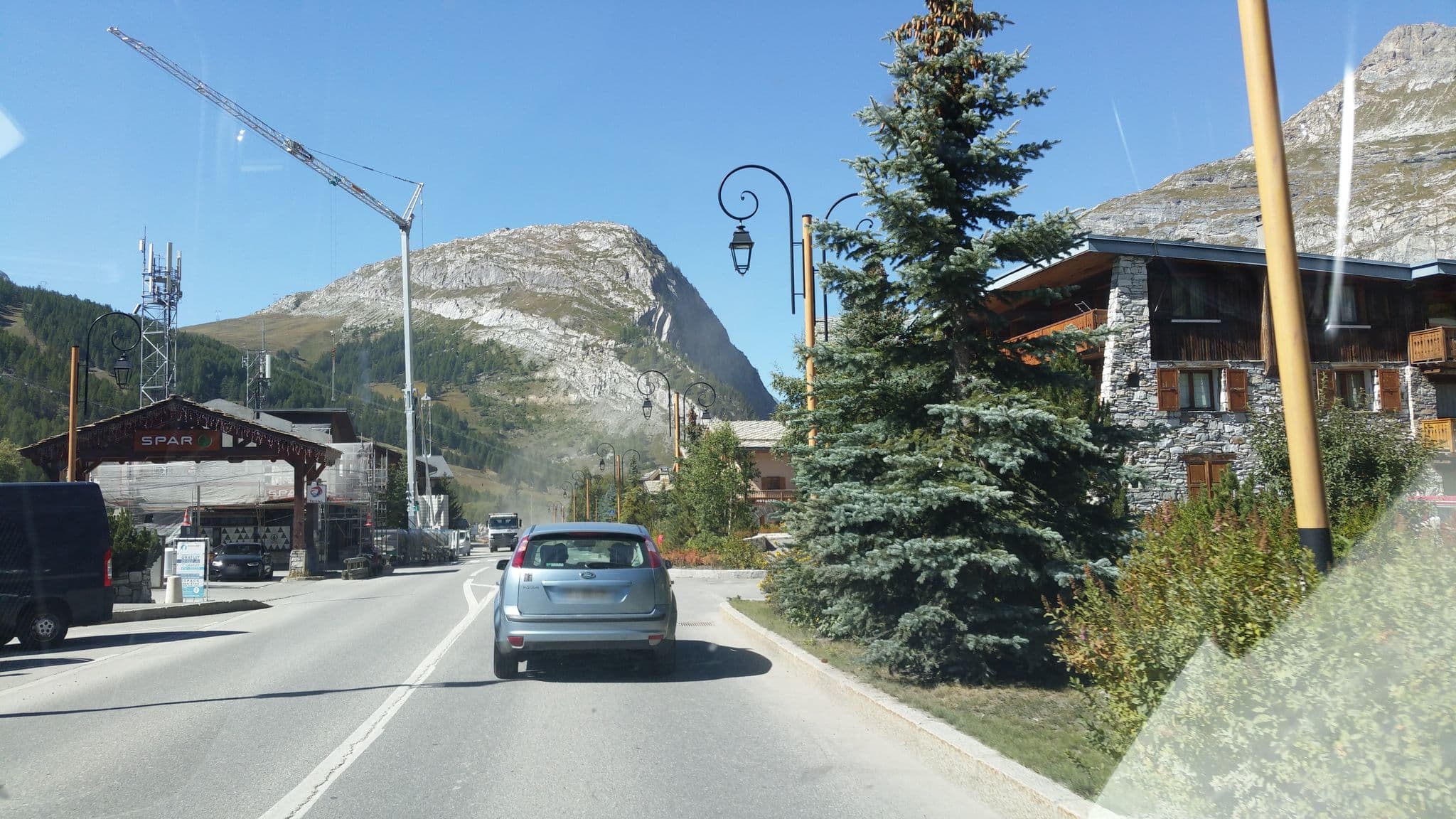 Street view near Chalethotel Cygnaski, Val-d'Isère — © alexmodesto73 (CC BY-SA · Mapillary)