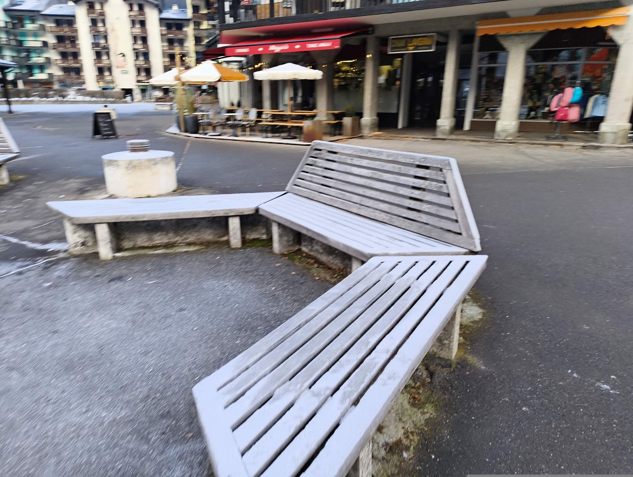 Street view near Studio Iris, Chamonix-Mont-Blanc — © marcuscalabresus (CC BY-SA · Mapillary)