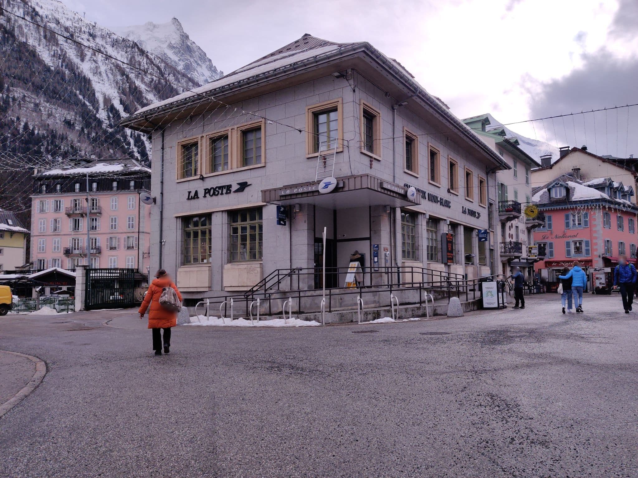 Street view near Chamonet.com, Chamonix-Mont-Blanc — © u4y0u (CC BY-SA · Mapillary)