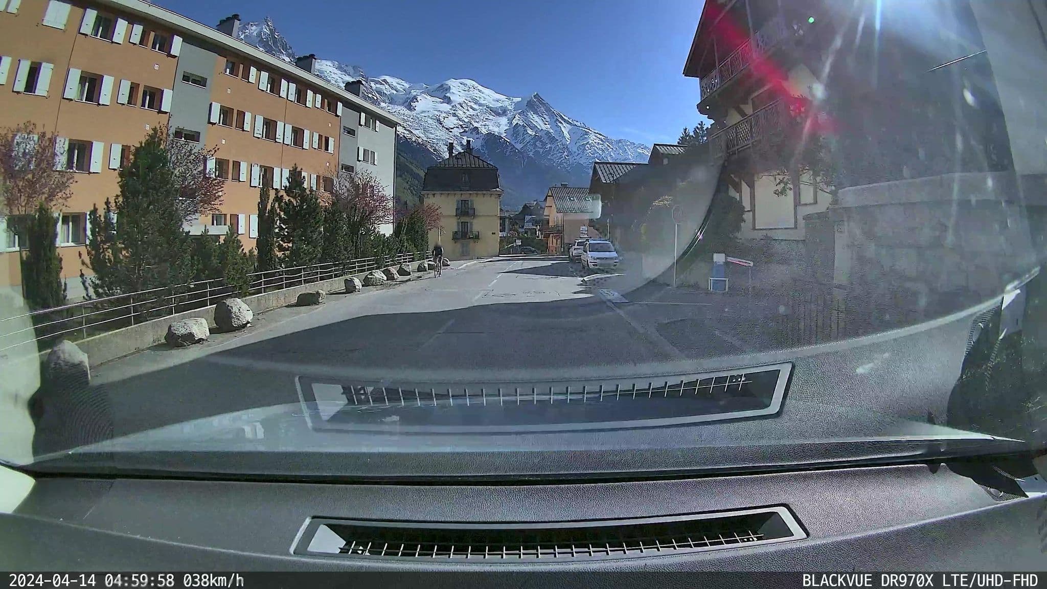Street view near Apartment Longview, Chamonix-Mont-Blanc — © ordinatous (CC BY-SA · Mapillary)