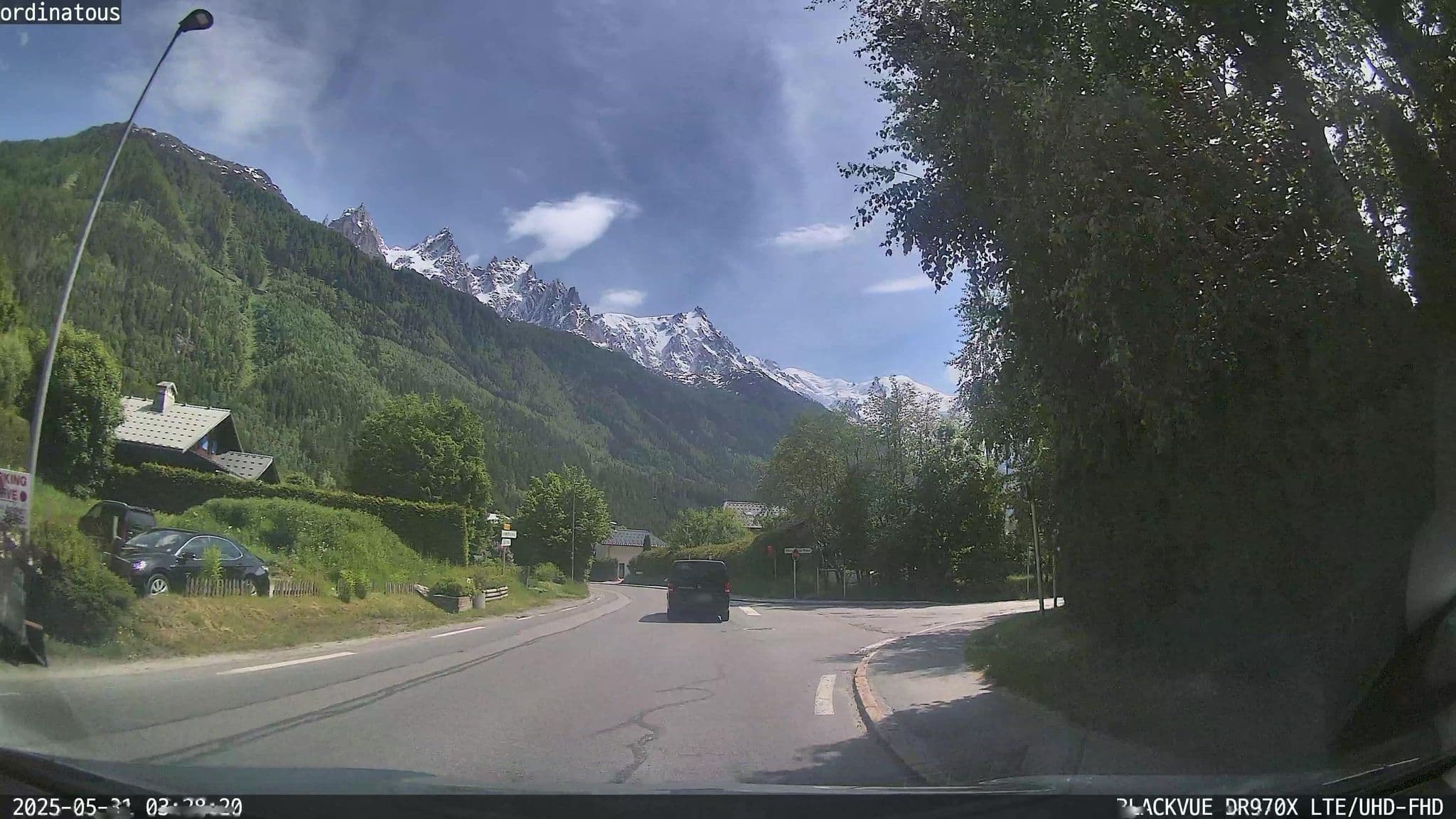 Street view near Chalet Clos des Ancelles, Chamonix-Mont-Blanc — © ordinatous (CC BY-SA · Mapillary)