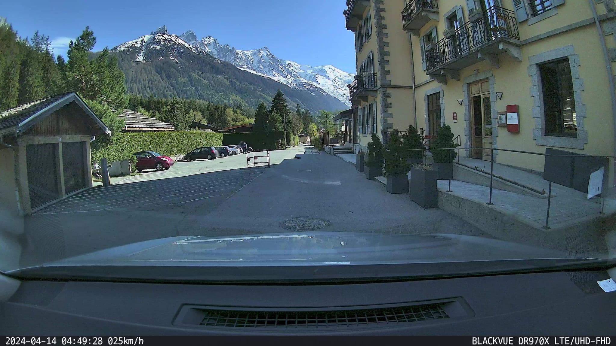 Street view near Best Western Plus Excelsior Chamonix Hôtel & Spa, Chamonix-Mont-Blanc — © ordinatous (CC BY-SA · Mapillary)