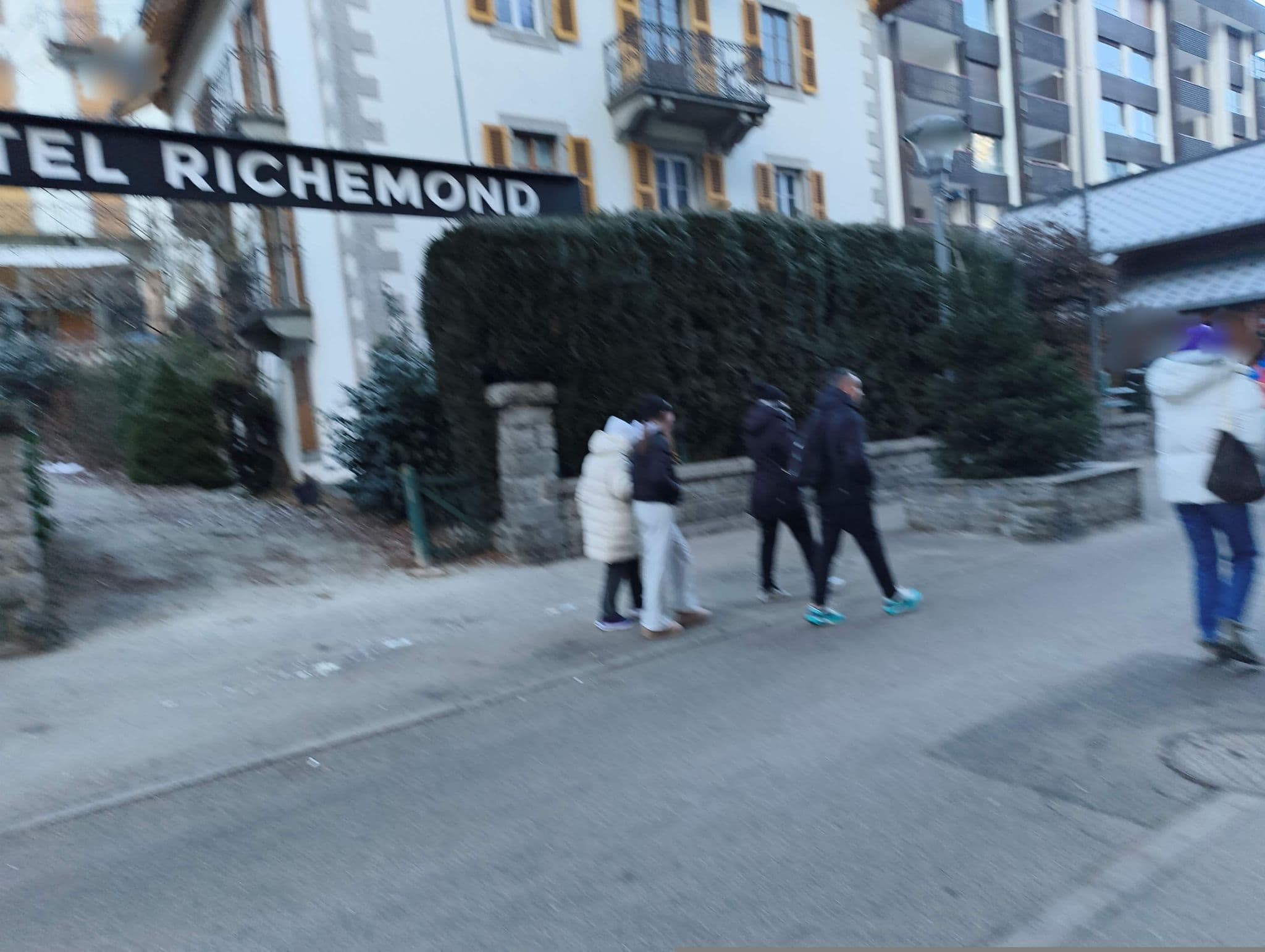 Street view near Hotel Richemond, Chamonix-Mont-Blanc — © marcuscalabresus (CC BY-SA · Mapillary)