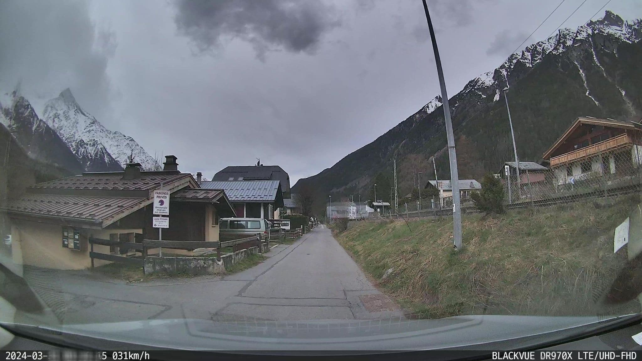 Street view near Chalet Iceman, Chamonix-Mont-Blanc — © ordinatous (CC BY-SA · Mapillary)