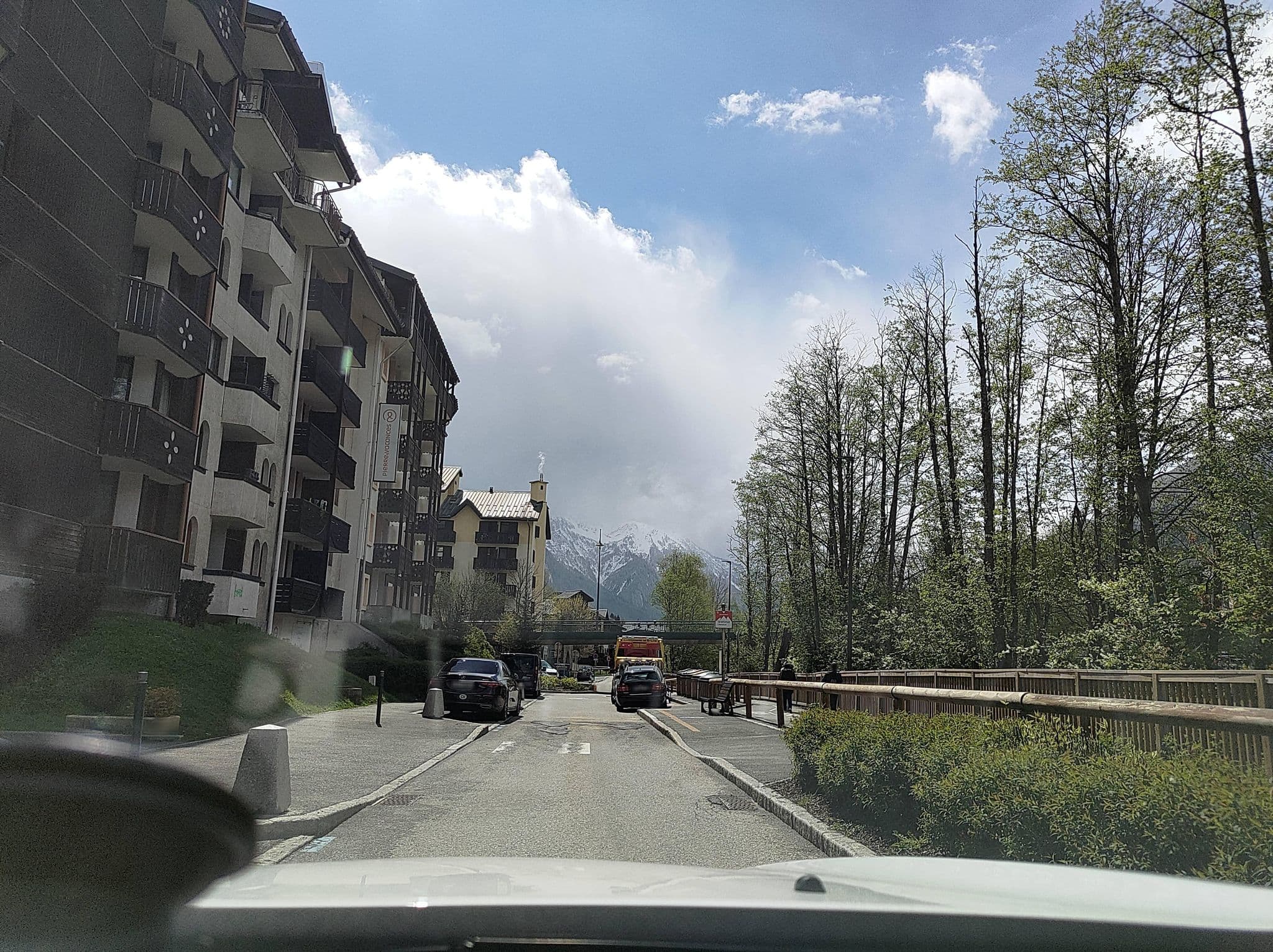 Street view near Appartement Len, Chamonix-Mont-Blanc — © MatthieuF4FNE (CC BY-SA · Mapillary)