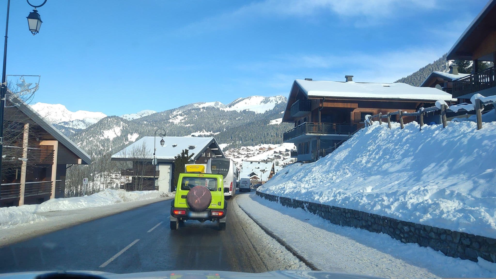 Street view near chalet simplet, Châtel — © MatthieuF4FNE (CC BY-SA · Mapillary)
