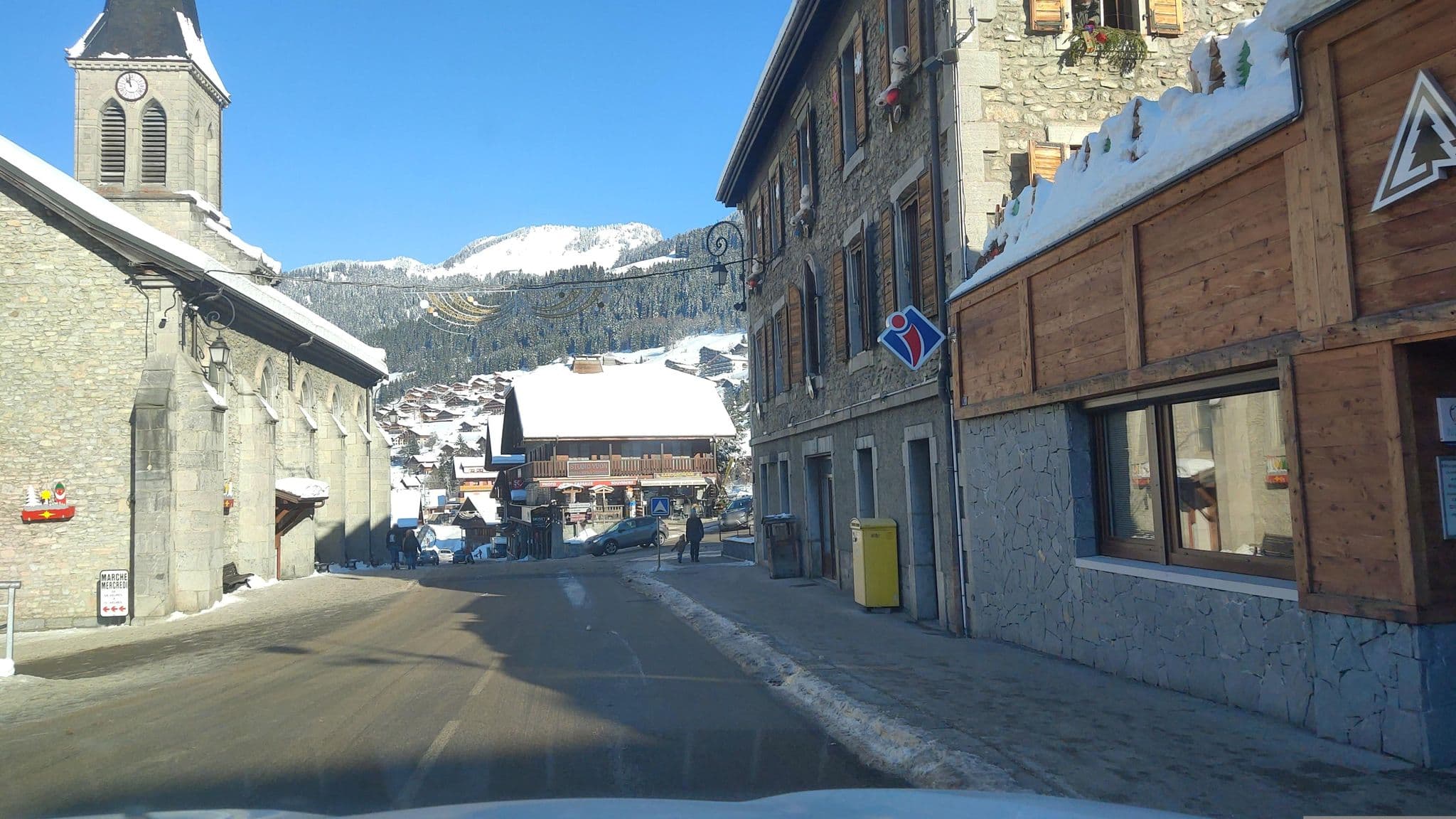 Street view near Le Clos Savoyard, Châtel — © MatthieuF4FNE (CC BY-SA · Mapillary)