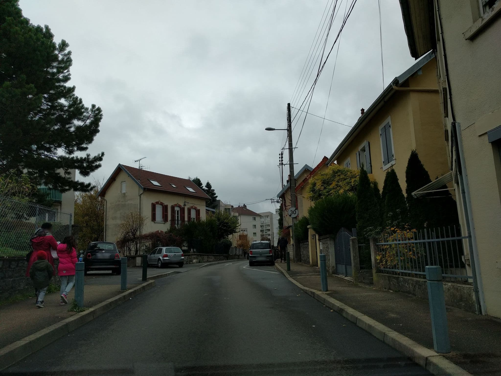 Street view near Villa Molina, Besançon — © mappy_sa (CC BY-SA · Mapillary)
