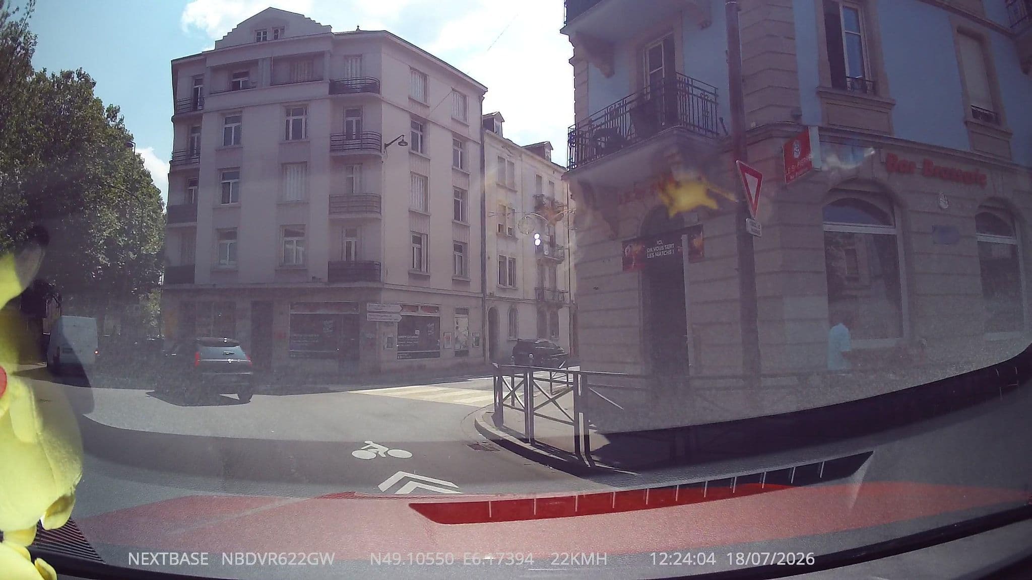 Street view near Rue Saint-Pierre, Metz — © Vergilz (CC BY-SA · Mapillary)