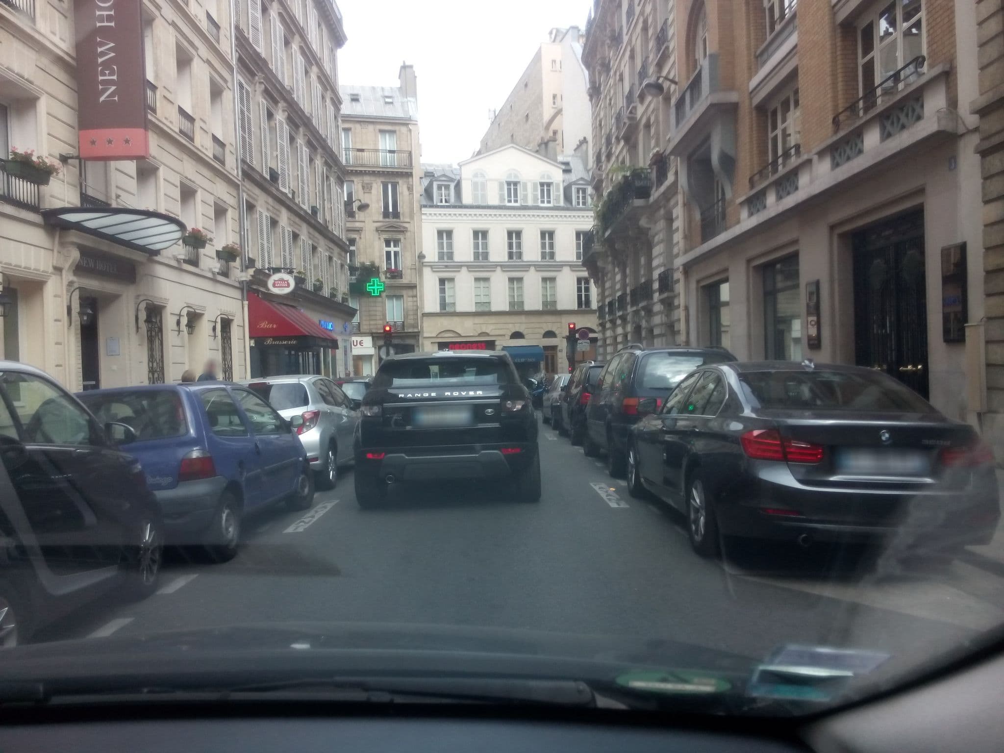 Street view near New Hotel Opera, Paris 17 Batignolles-Monceau — © jibec (CC BY-SA · Mapillary)