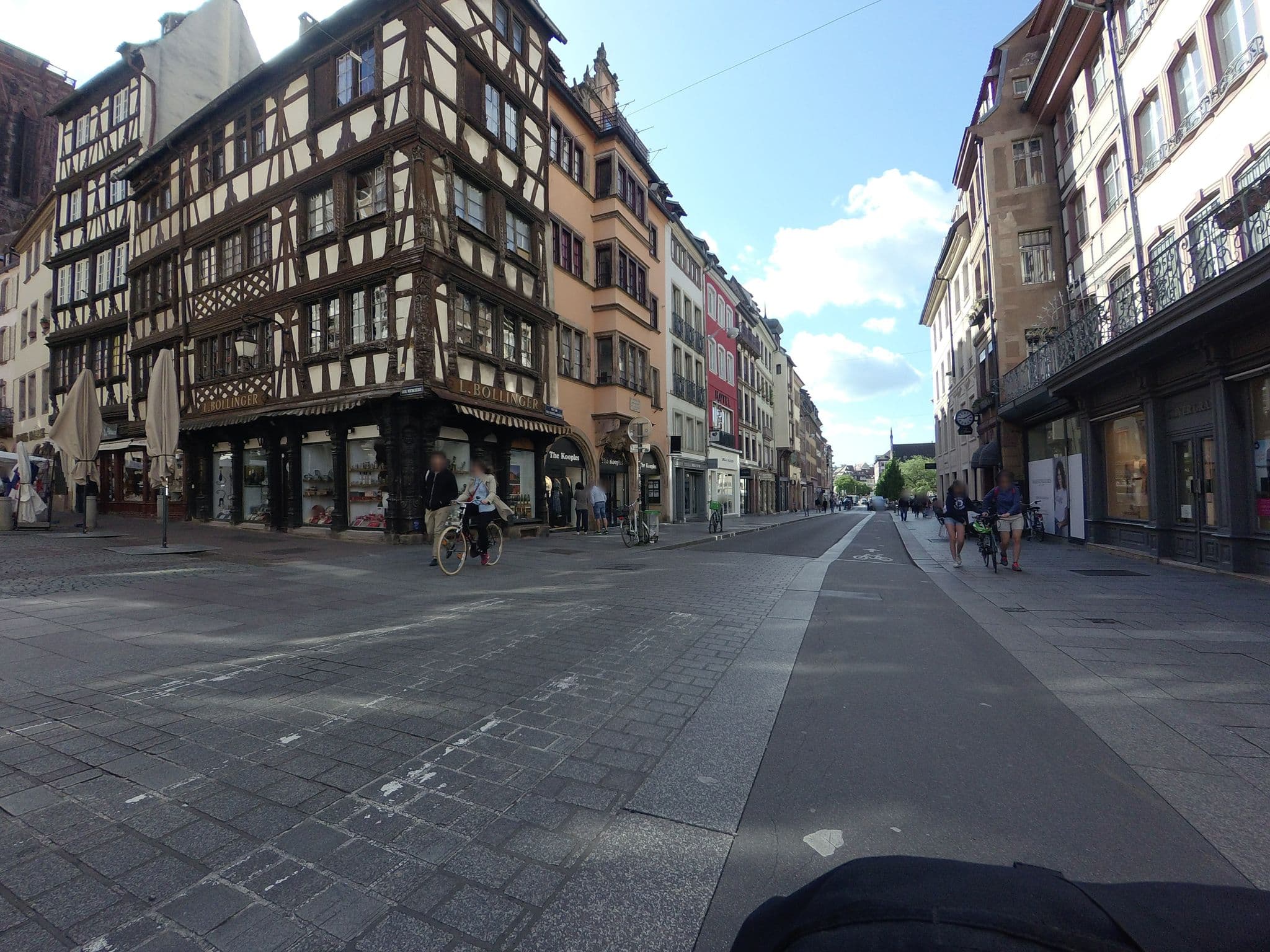 Street view near Hôtel Michelet, Strasbourg — © larshelmin (CC BY-SA · Mapillary)