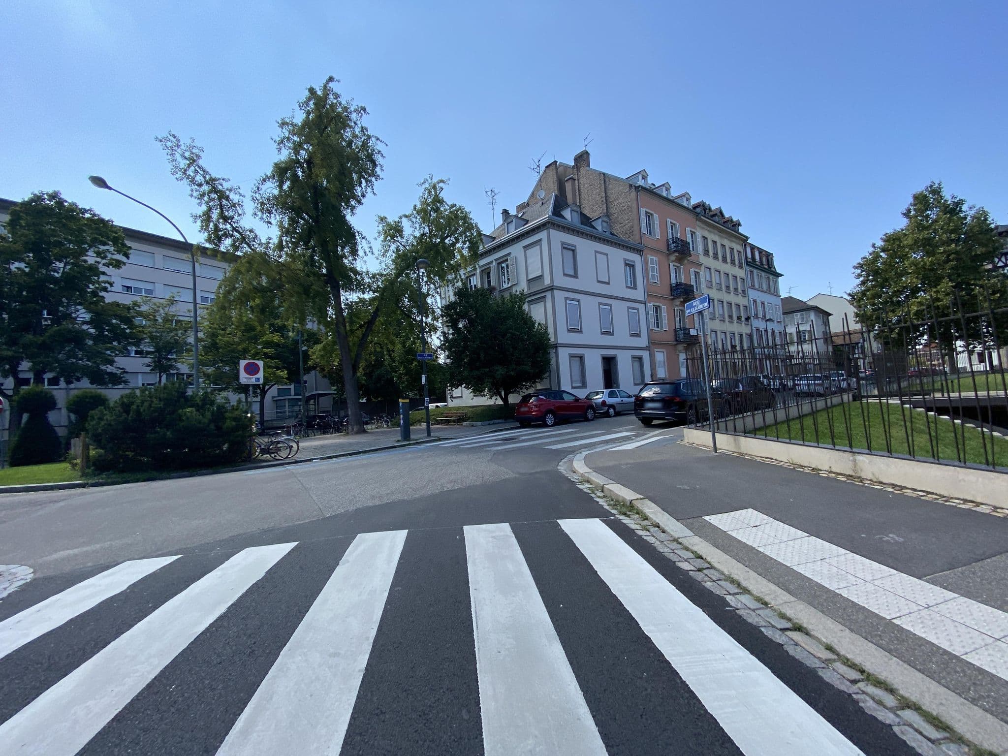 Street view near room 102, Strasbourg — © quentins (CC BY-SA · Mapillary)