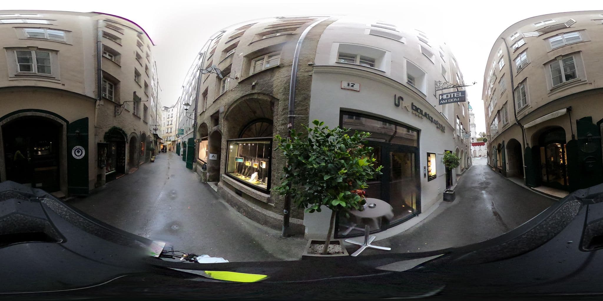 Street view near Hotel am Dom, Salzburg — © OidaHeast (CC BY-SA · Mapillary)