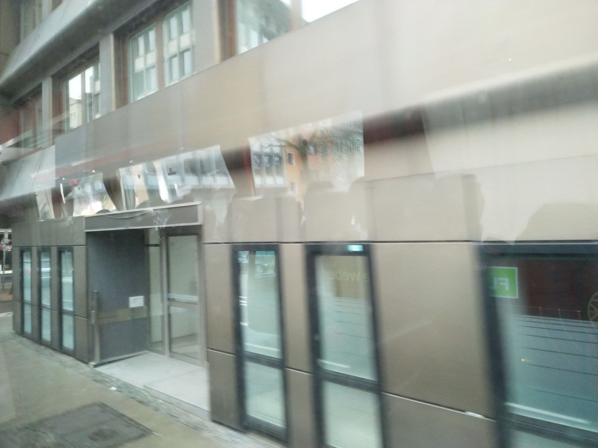 Street view near Hotel Continental Saarbrücken, Saarbrücken — © pablopita (CC BY-SA · Mapillary)